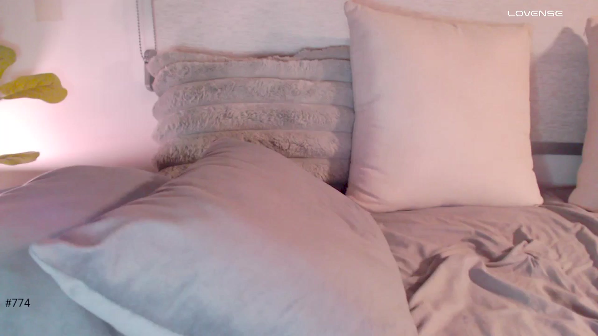 Gallery image thumbnail from Ms_Brenda's myfreecams stream on, 01/09/2026, 05:42 image 17 of 20