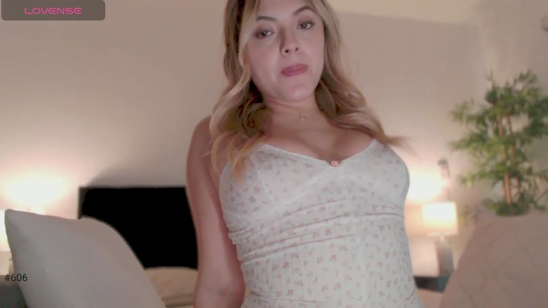 Gallery image thumbnail from Ms_Brenda's myfreecams stream on, 01/11/2026, 23:08 image 9 of 20