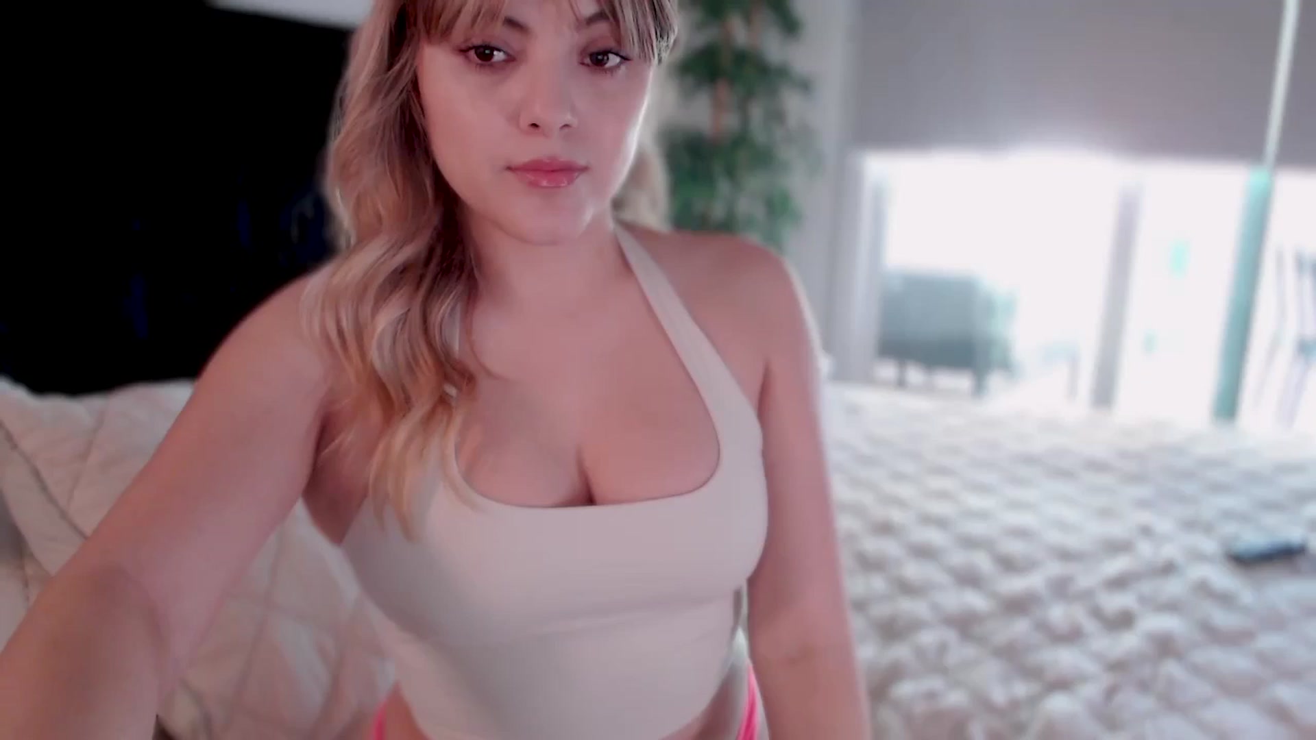 Gallery image thumbnail from Ms_Brenda's myfreecams stream on, 02/11/2026, 24:02 image 12 of 20