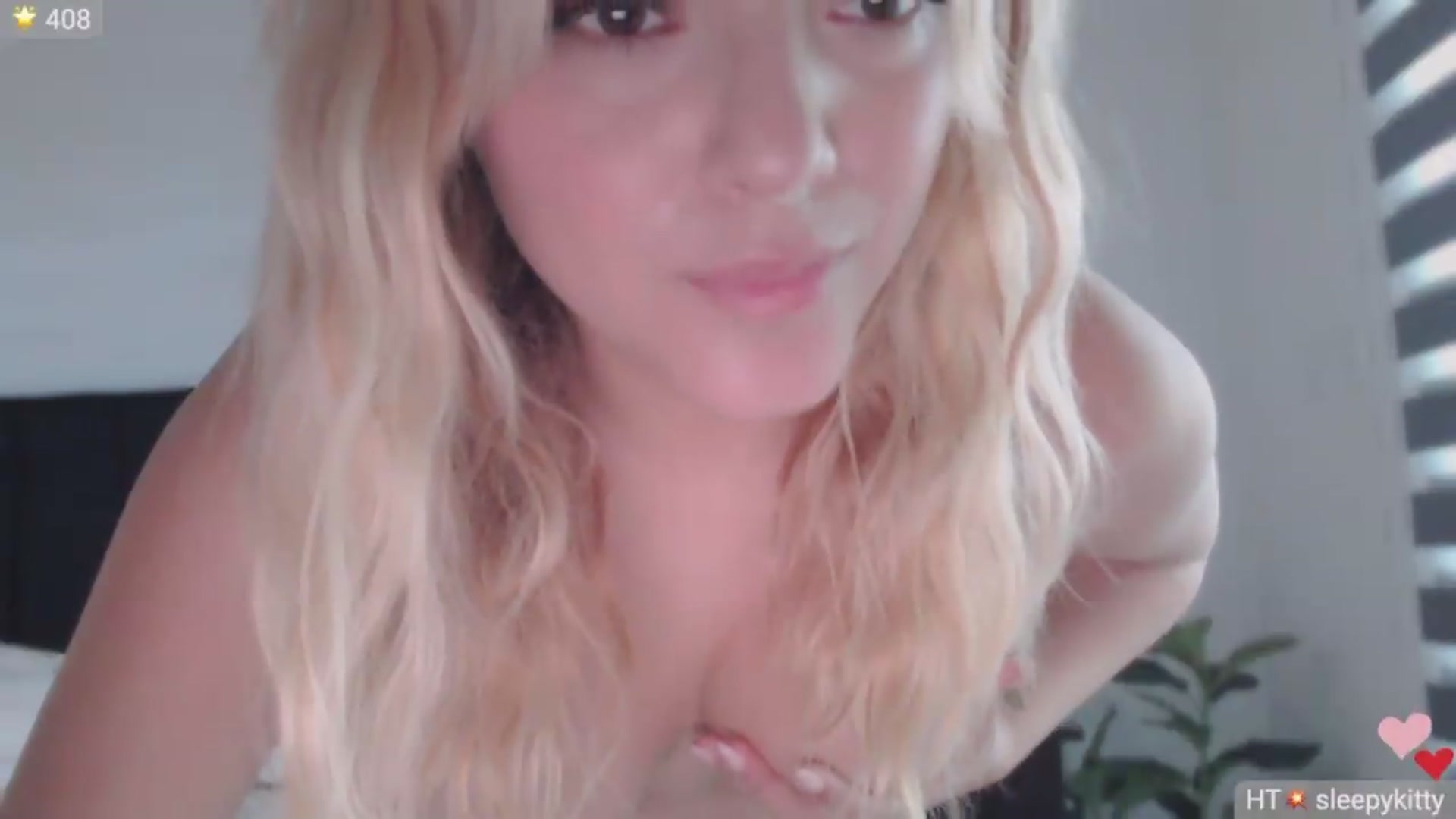 Gallery image thumbnail from Ms_Brenda's myfreecams stream on, 04/27/2026, 19:23 image 15 of 20