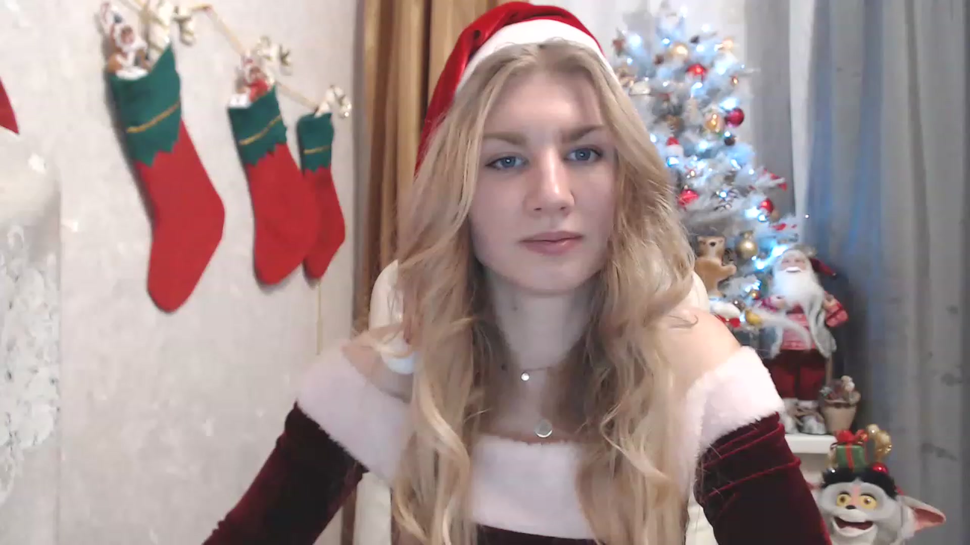 Gallery image thumbnail from Ms_Charming's myfreecams stream on, 12/25/2022, 21:14 image 1 of 20