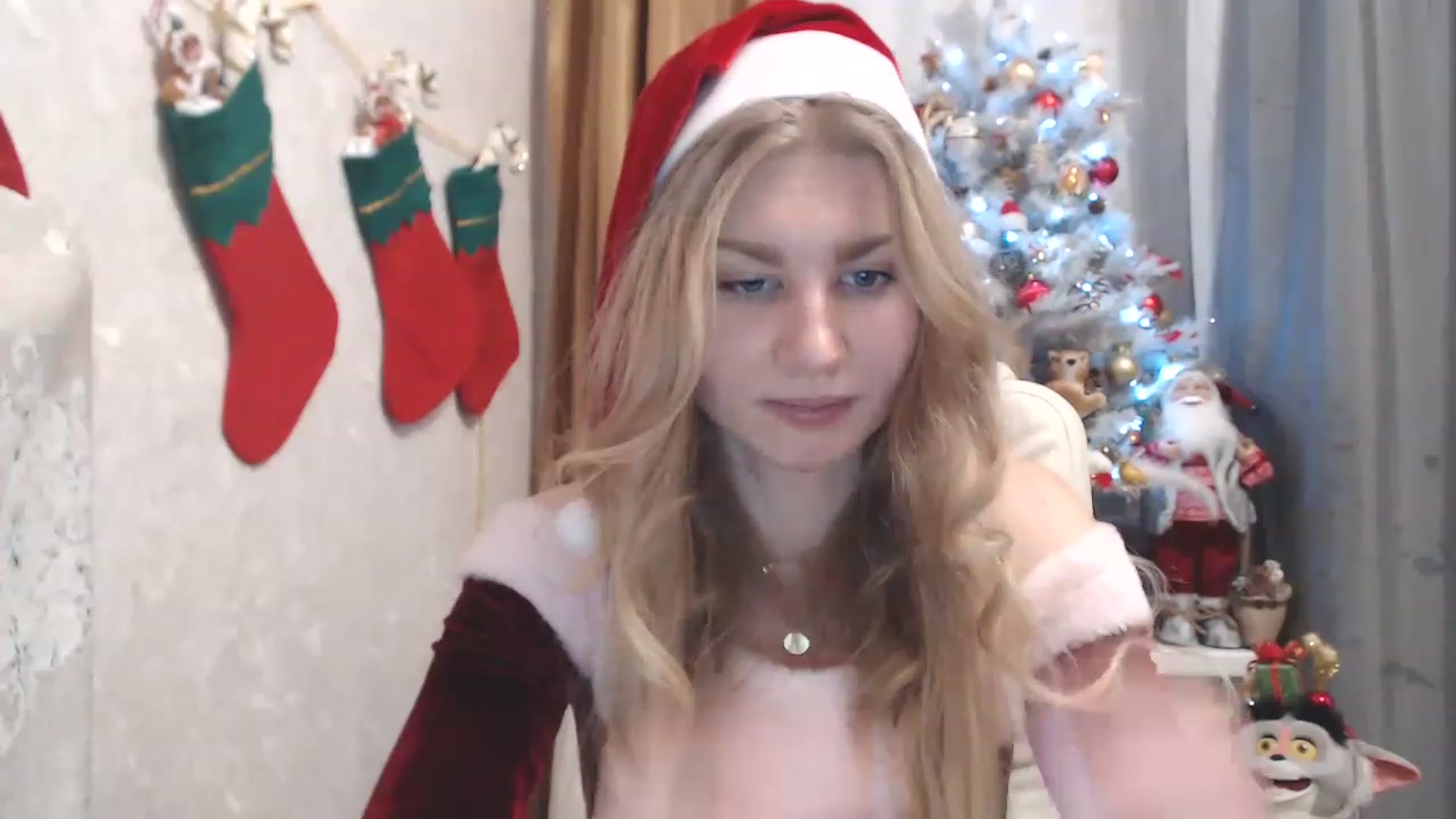 Gallery image thumbnail from Ms_Charming's myfreecams stream on, 12/25/2022, 21:14 image 11 of 20