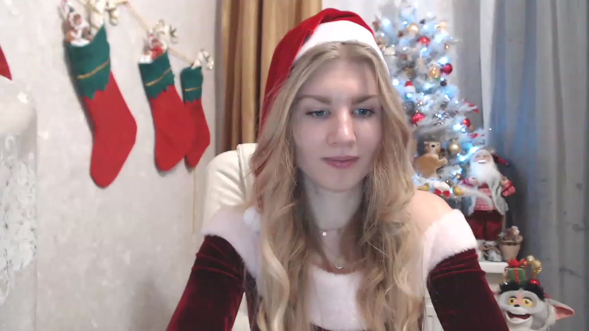 Gallery image thumbnail from Ms_Charming's myfreecams stream on, 12/25/2022, 22:08 image 10 of 20