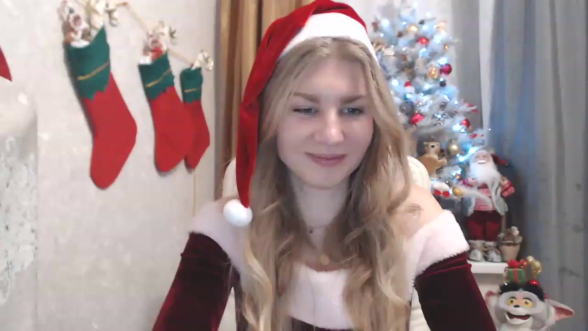 Gallery image thumbnail from Ms_Charming's myfreecams stream on, 12/25/2022, 22:08 image 2 of 20