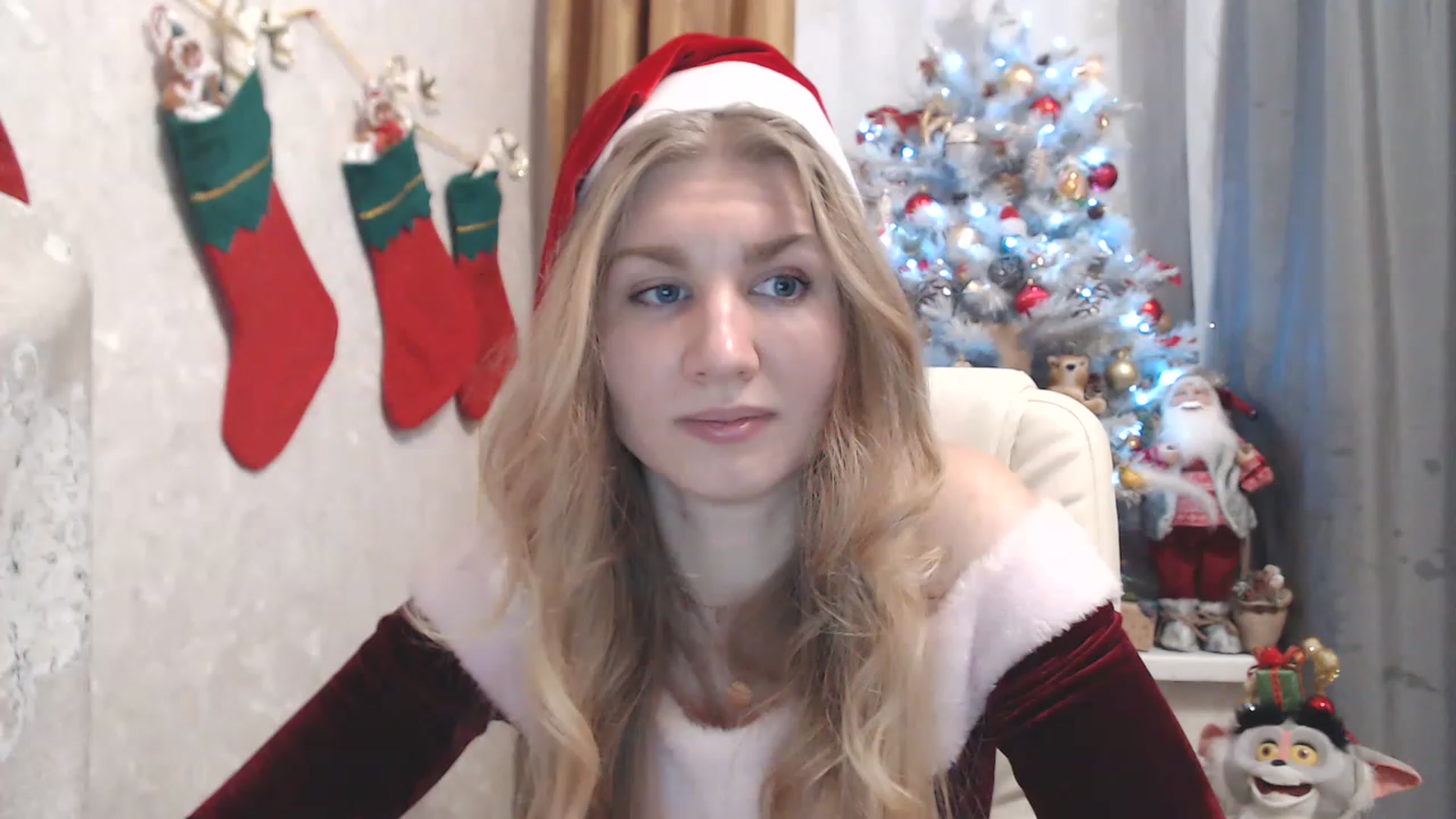 Gallery image thumbnail from Ms_Charming's myfreecams stream on, 12/25/2022, 22:08 image 14 of 20