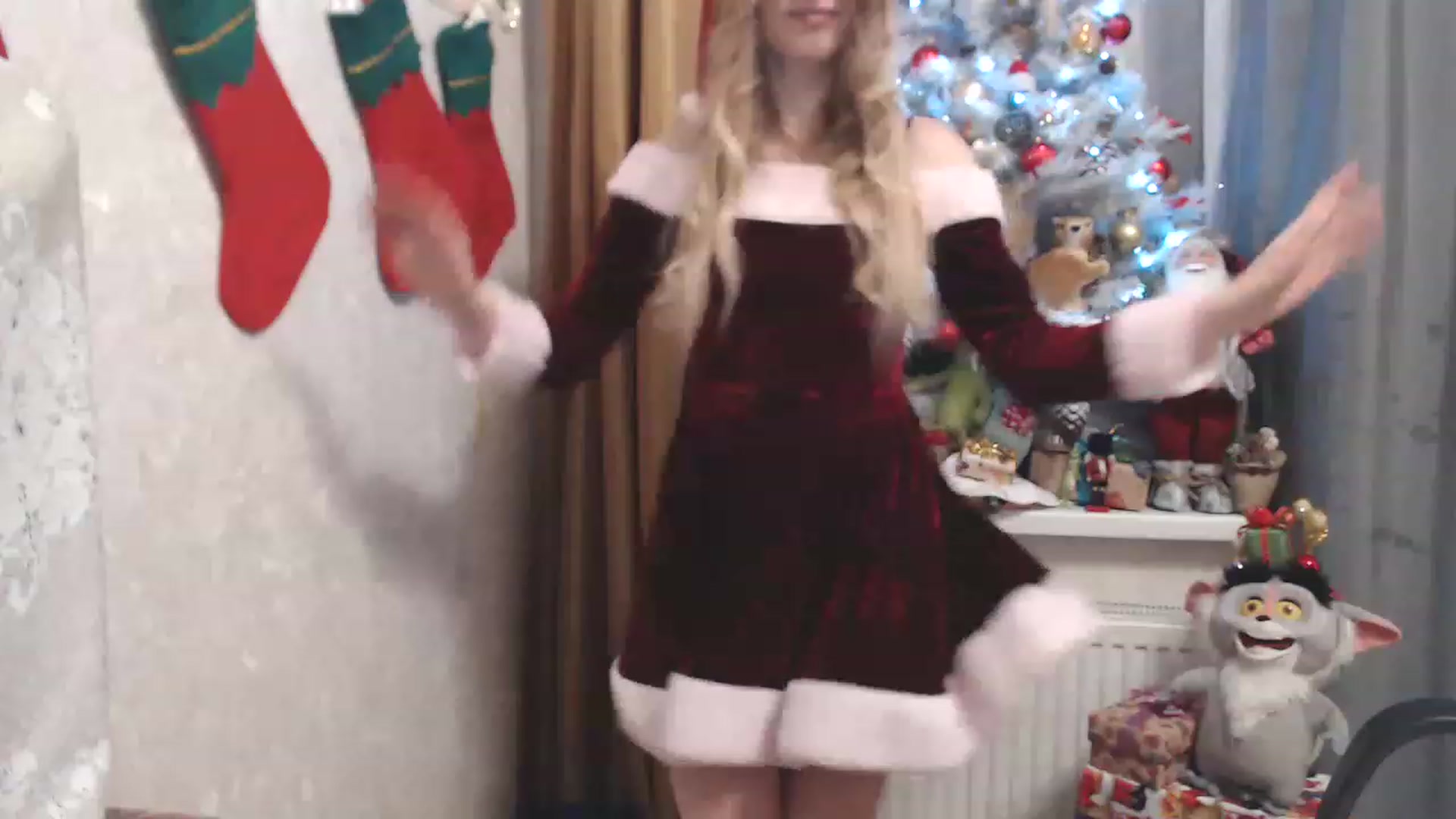 Gallery image thumbnail from Ms_Charming's myfreecams stream on, 12/25/2022, 22:08 image 5 of 20