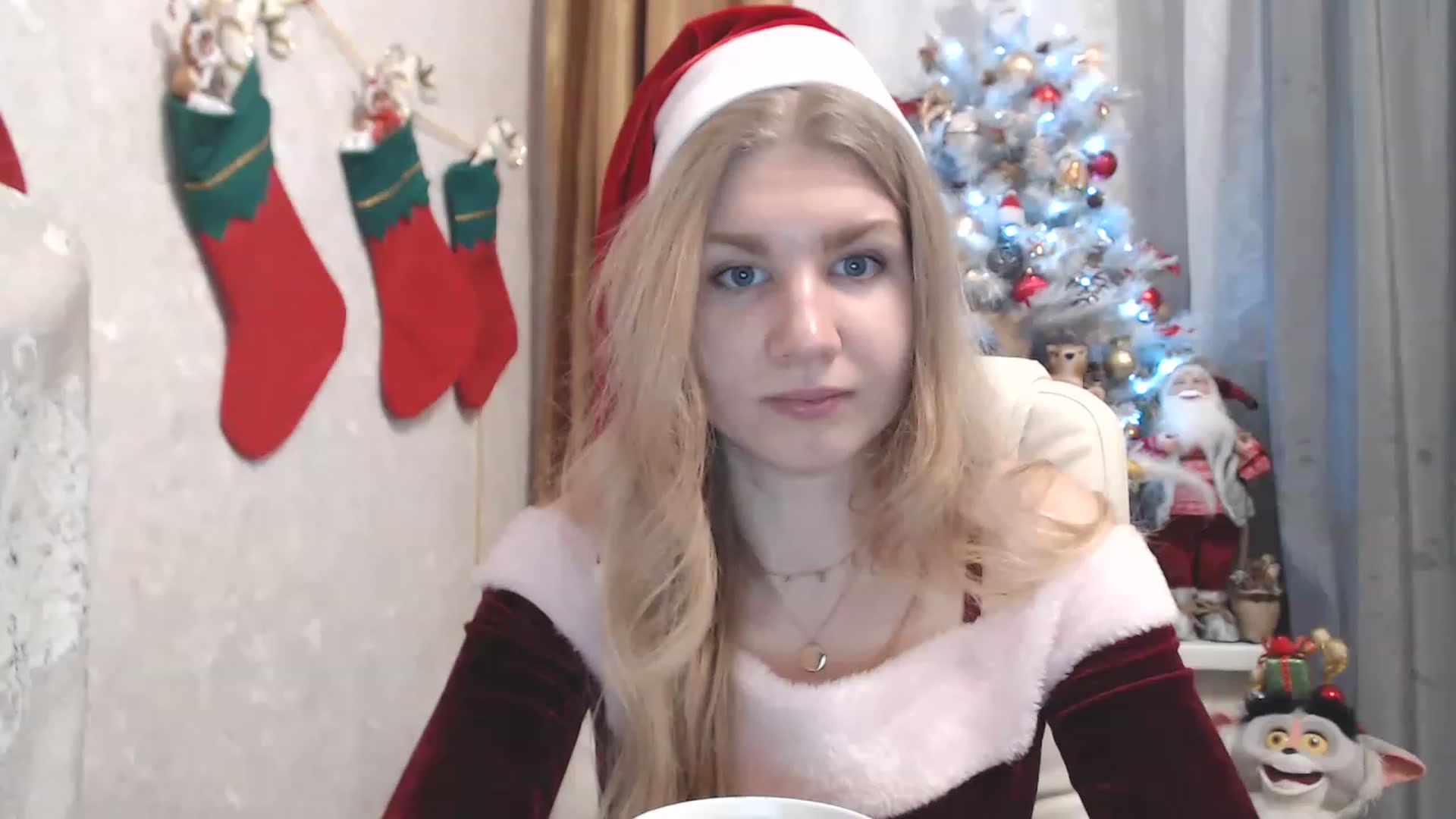 Gallery image thumbnail from Ms_Charming's myfreecams stream on, 12/26/2022, 24:37 image 2 of 20
