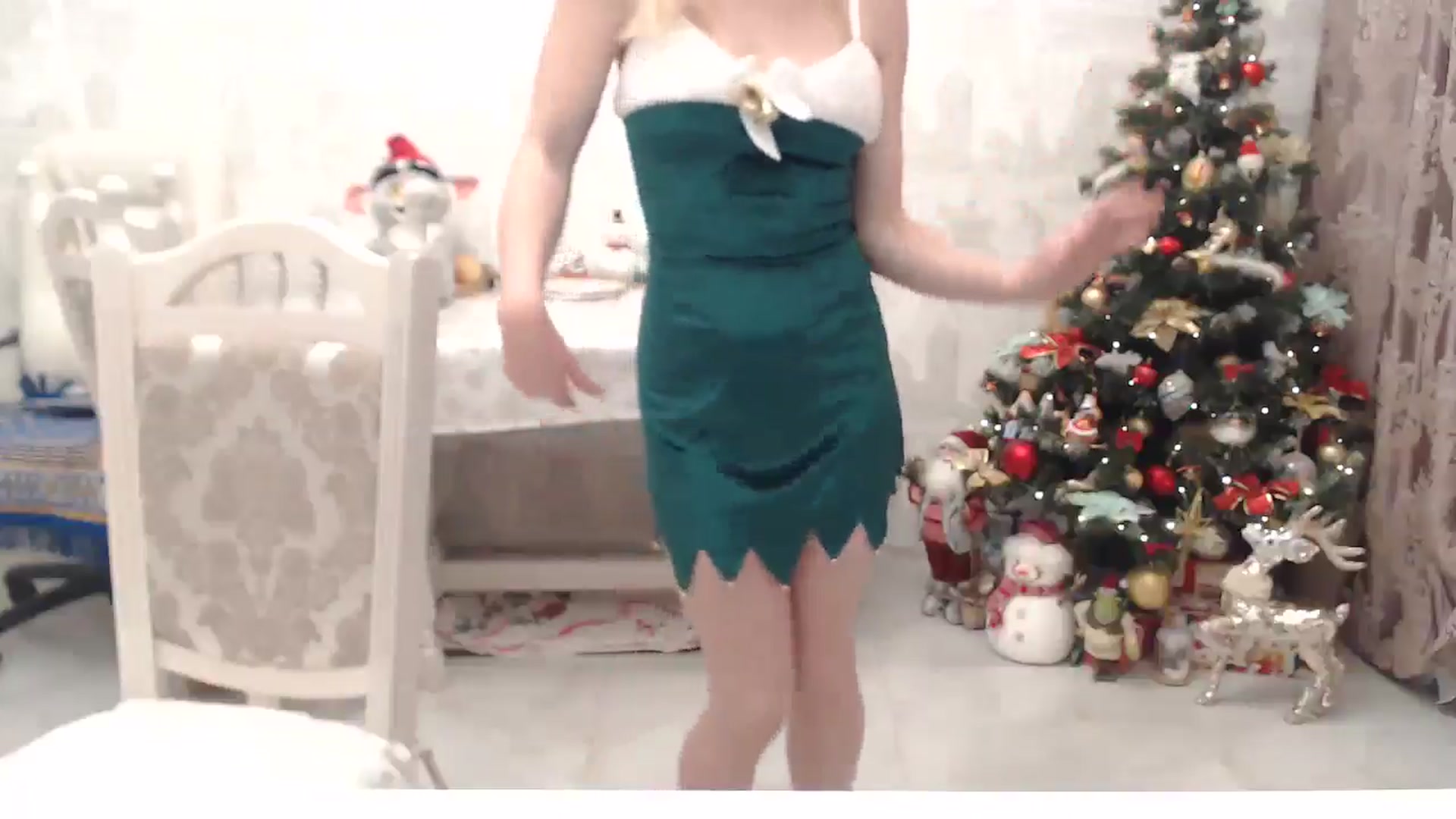 Gallery image thumbnail from Ms_Charming's myfreecams stream on, 12/25/2024, 23:25 image 13 of 20