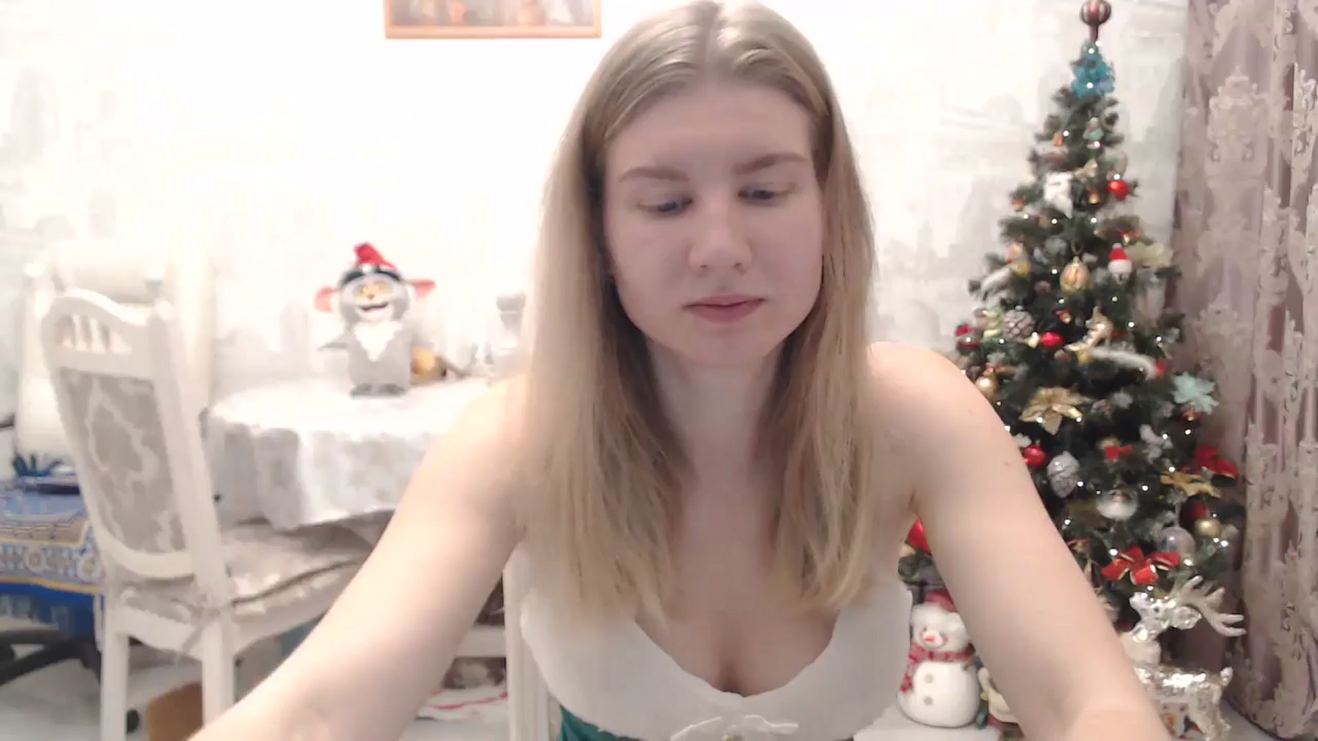 Gallery image thumbnail from Ms_Charming's myfreecams stream on, 12/25/2024, 23:25 image 1 of 20