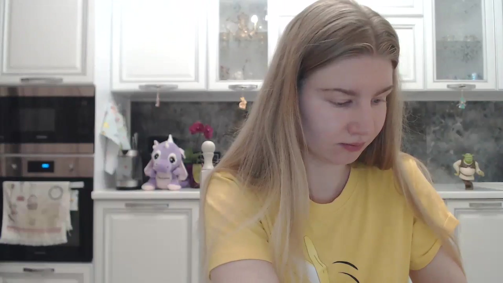 Gallery image thumbnail from Ms_Charming's myfreecams stream on, 04/13/2026, 03:41 image 9 of 20