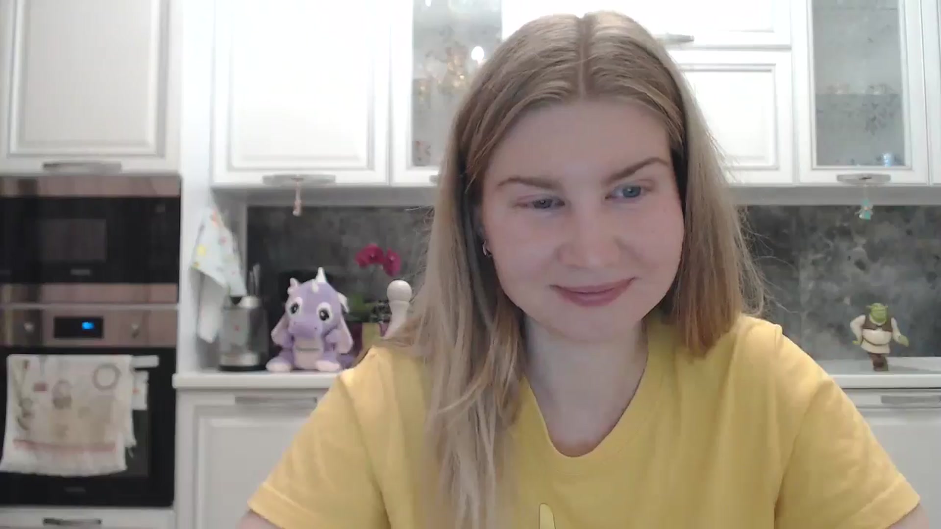 Gallery image thumbnail from Ms_Charming's myfreecams stream on, 04/13/2026, 04:45 image 9 of 20