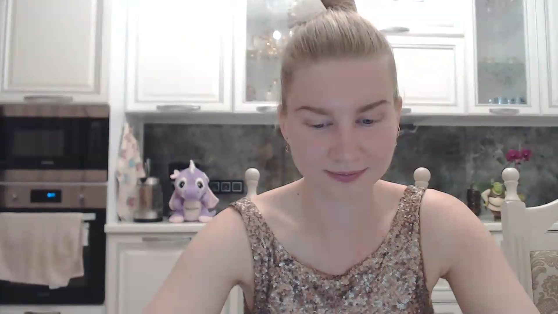 Gallery image thumbnail from Ms_Charming's myfreecams stream on, 05/23/2026, 22:07 image 16 of 20