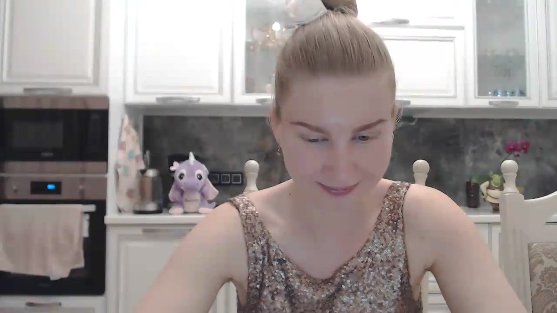 Gallery image thumbnail from Ms_Charming's myfreecams stream on, 05/23/2026, 22:07 image 18 of 20
