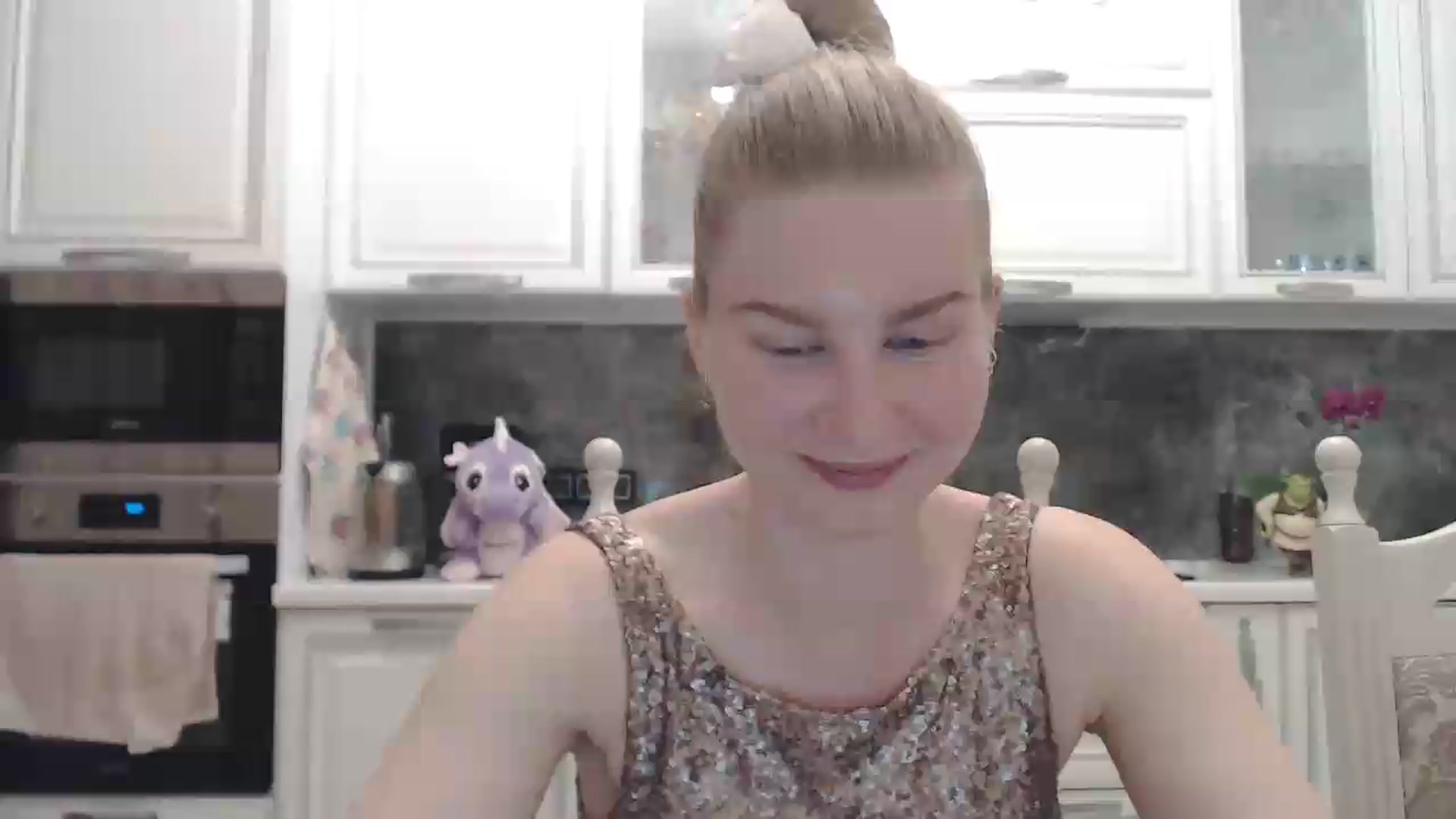 Gallery image thumbnail from Ms_Charming's myfreecams stream on, 05/23/2026, 22:07 image 3 of 20