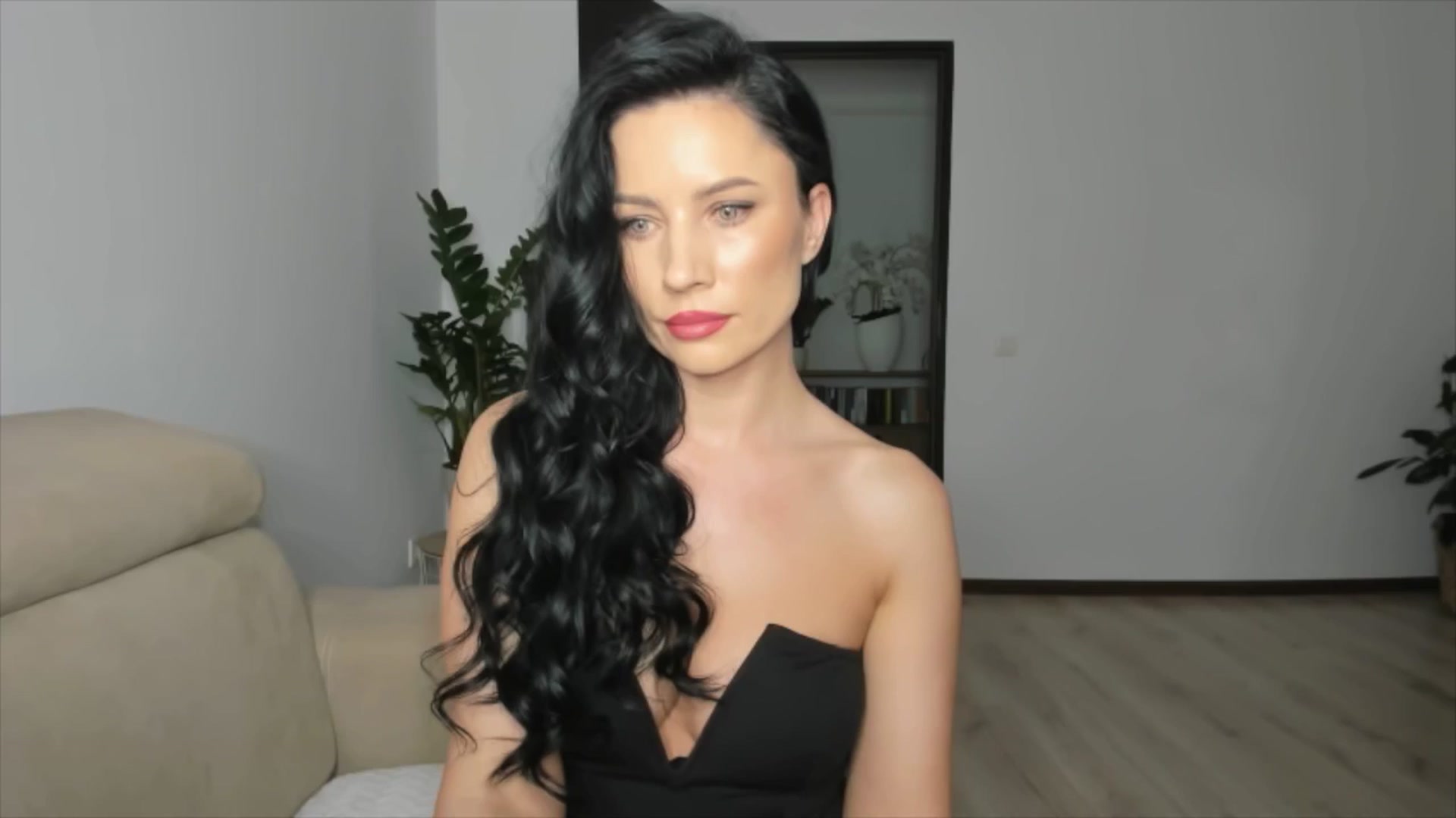 Gallery image thumbnail from Ms_Gia's myfreecams stream on, 06/03/2025, 13:56 image 6 of 20