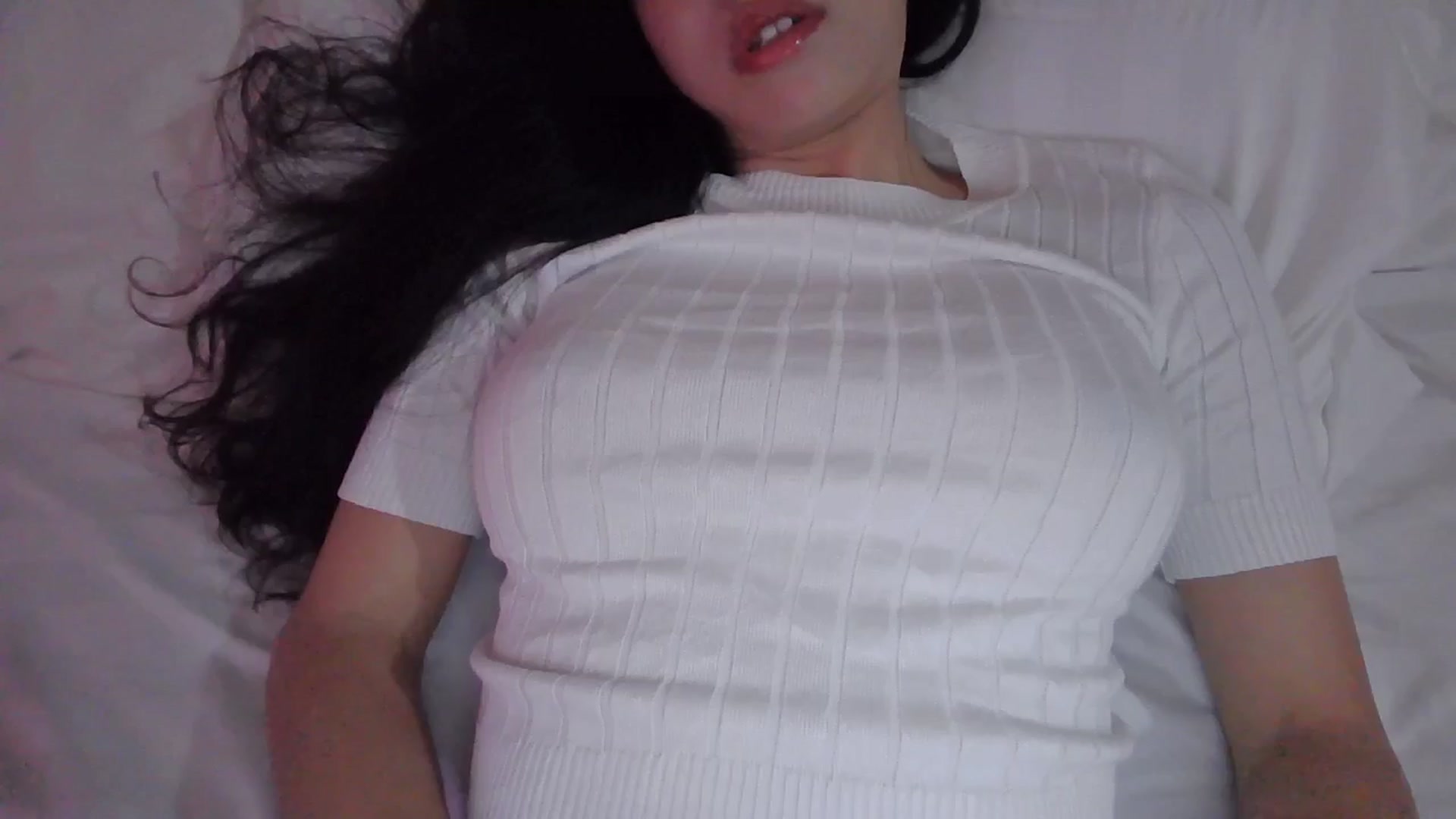 Gallery image thumbnail from Ms_GlitCh's myfreecams stream on, 09/30/2024, 06:14 image 13 of 20
