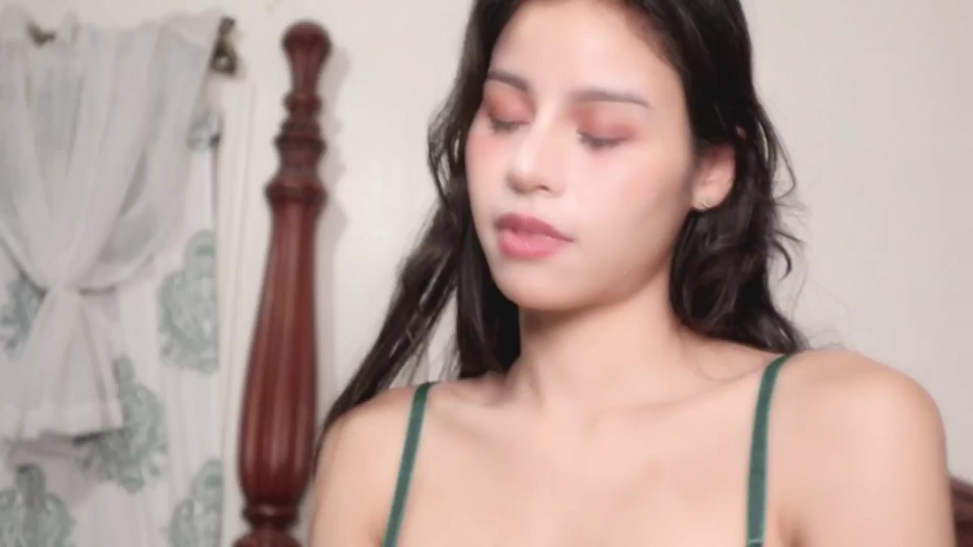 Gallery image thumbnail from Ms_GlitCh's myfreecams stream on, 01/11/2025, 04:38 image 7 of 20