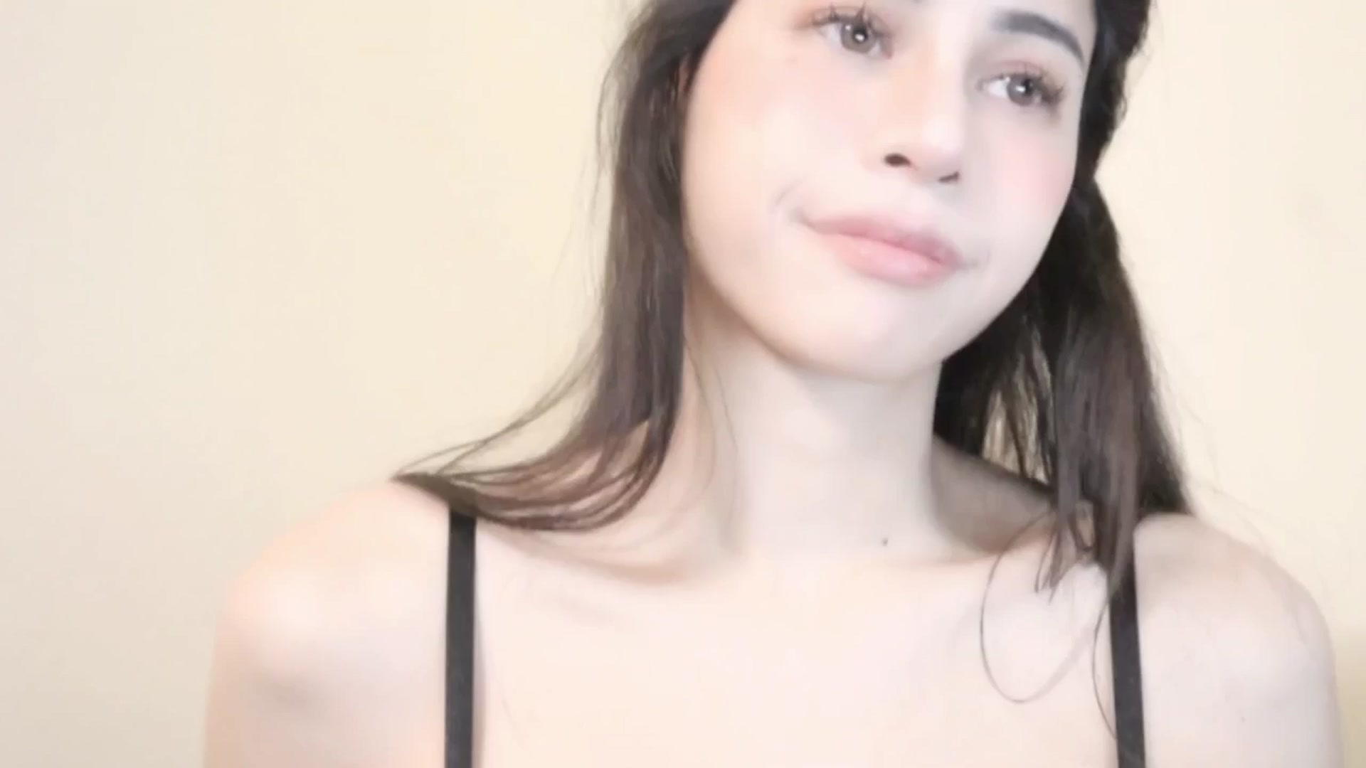 Gallery image thumbnail from Ms_GlitCh's myfreecams stream on, 03/26/2025, 06:51 image 12 of 20