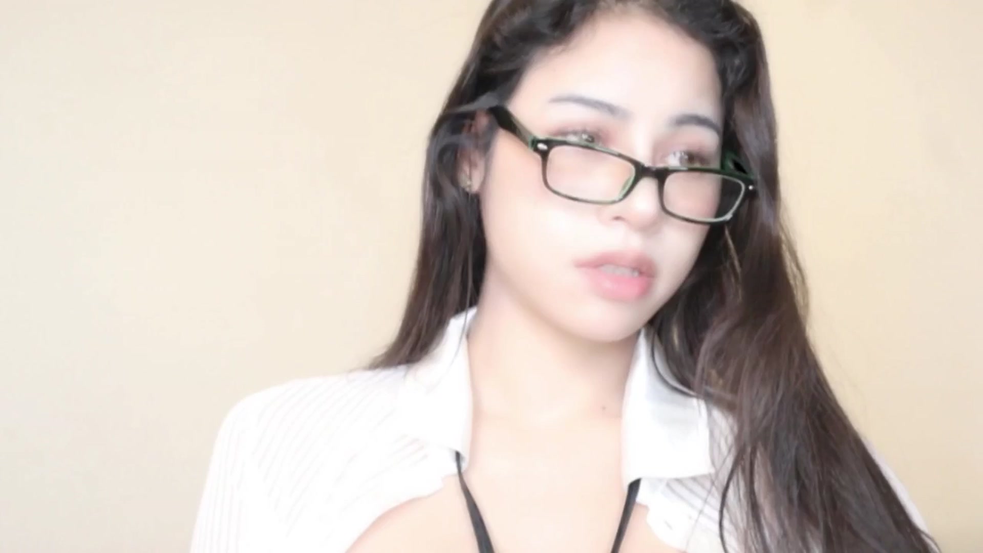 Gallery image thumbnail from Ms_GlitCh's myfreecams stream on, 03/28/2025, 08:53 image 20 of 20
