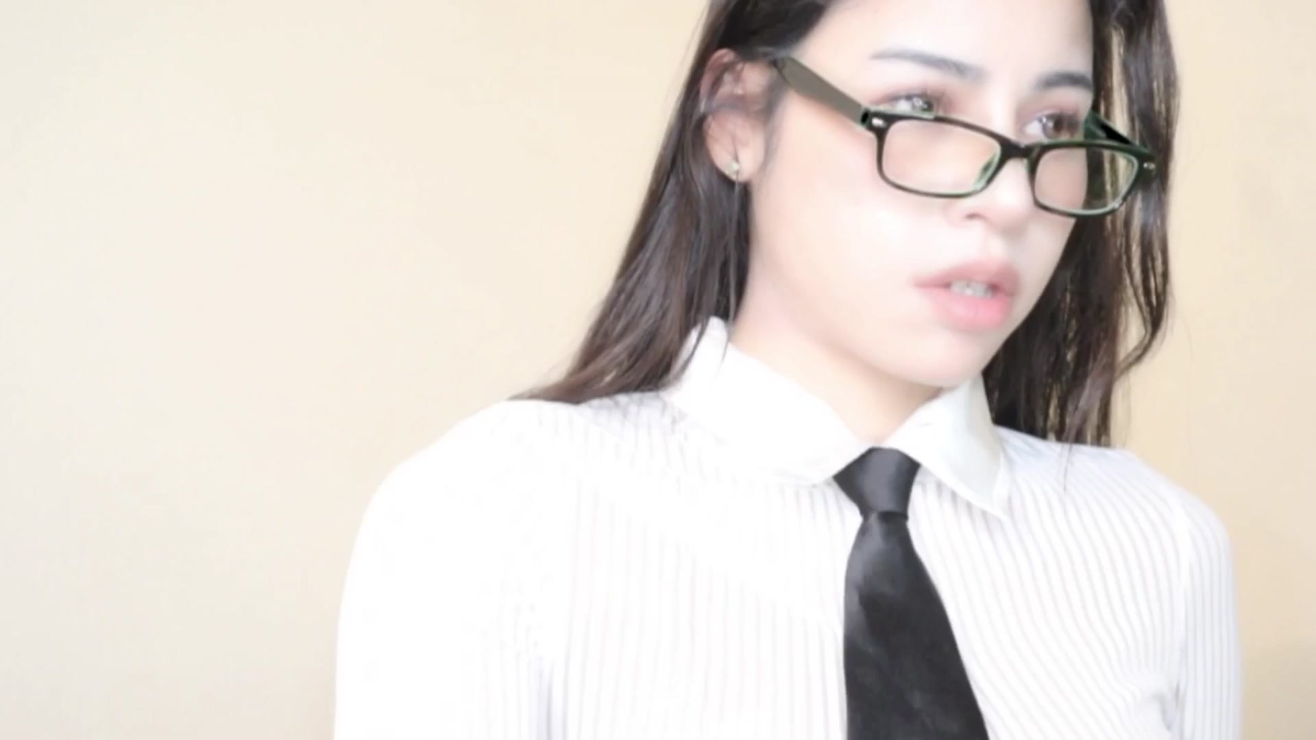 Gallery image thumbnail from Ms_GlitCh's myfreecams stream on, 03/28/2025, 08:53 image 8 of 20