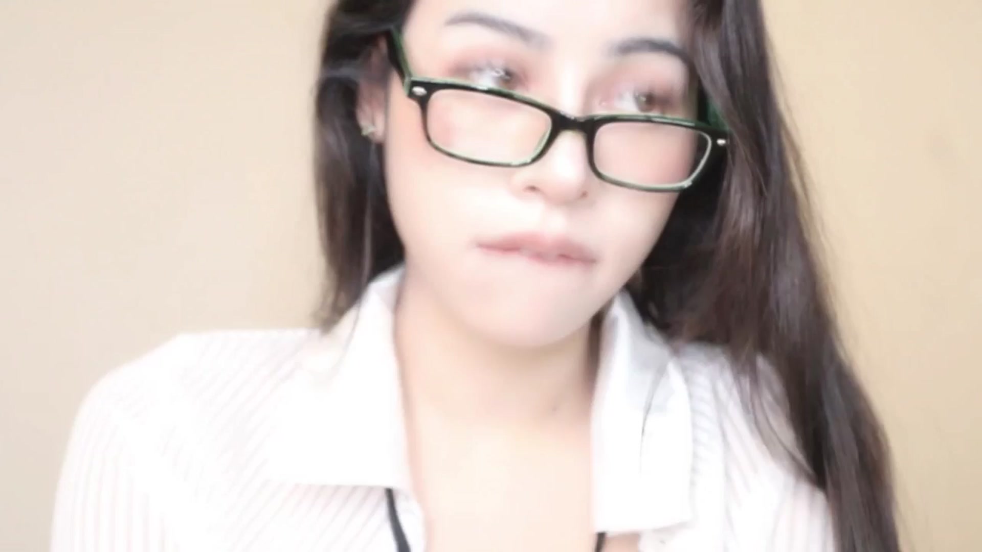 Gallery image thumbnail from Ms_GlitCh's myfreecams stream on, 03/28/2025, 08:53 image 16 of 20