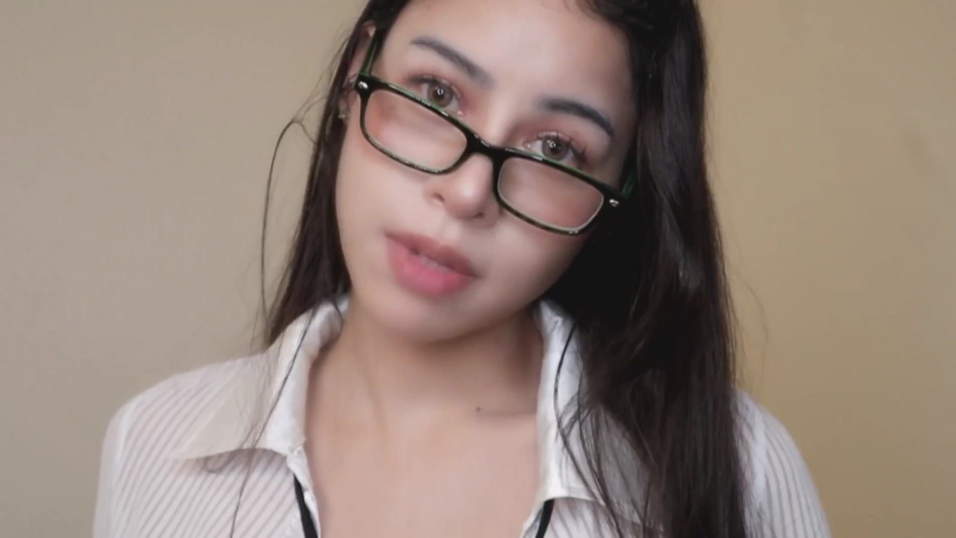 Gallery image thumbnail from Ms_GlitCh's myfreecams stream on, 03/28/2025, 10:14 image 10 of 20