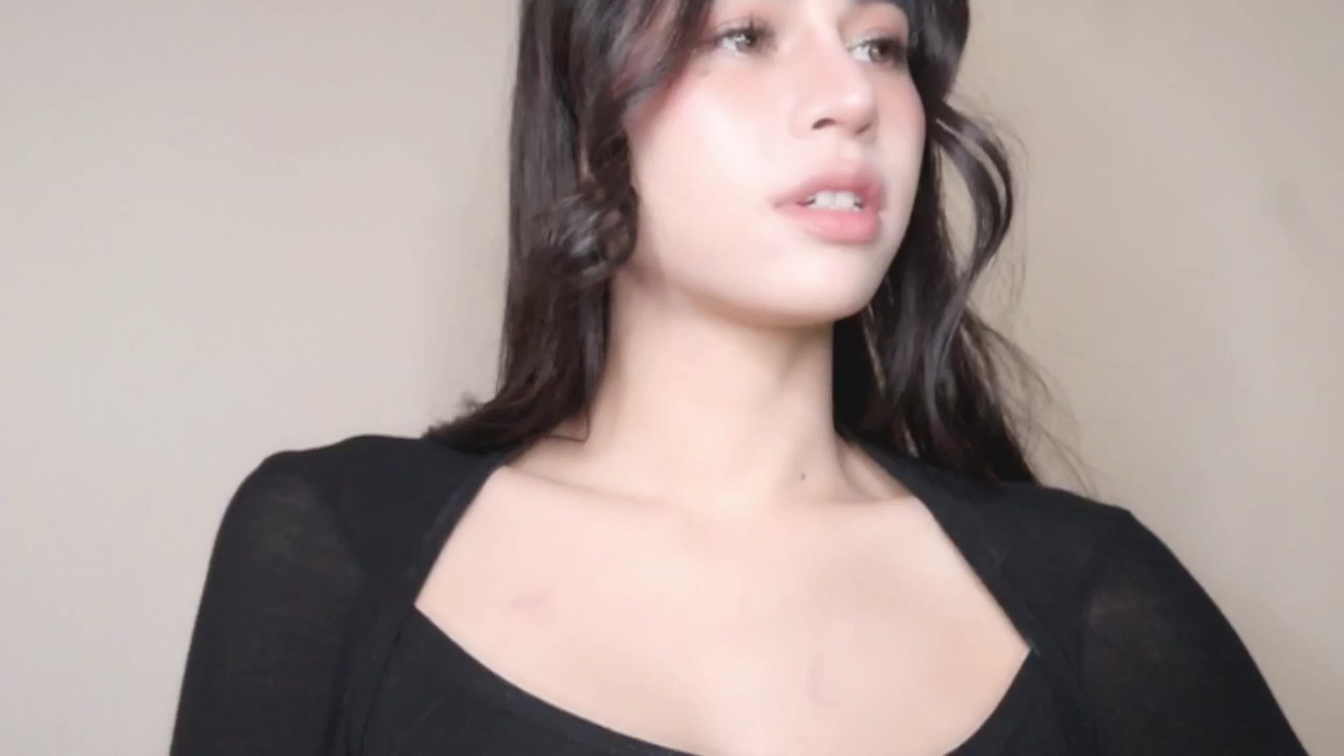 Gallery image thumbnail from Ms_GlitCh's myfreecams stream on, 03/30/2025, 09:02 image 10 of 20