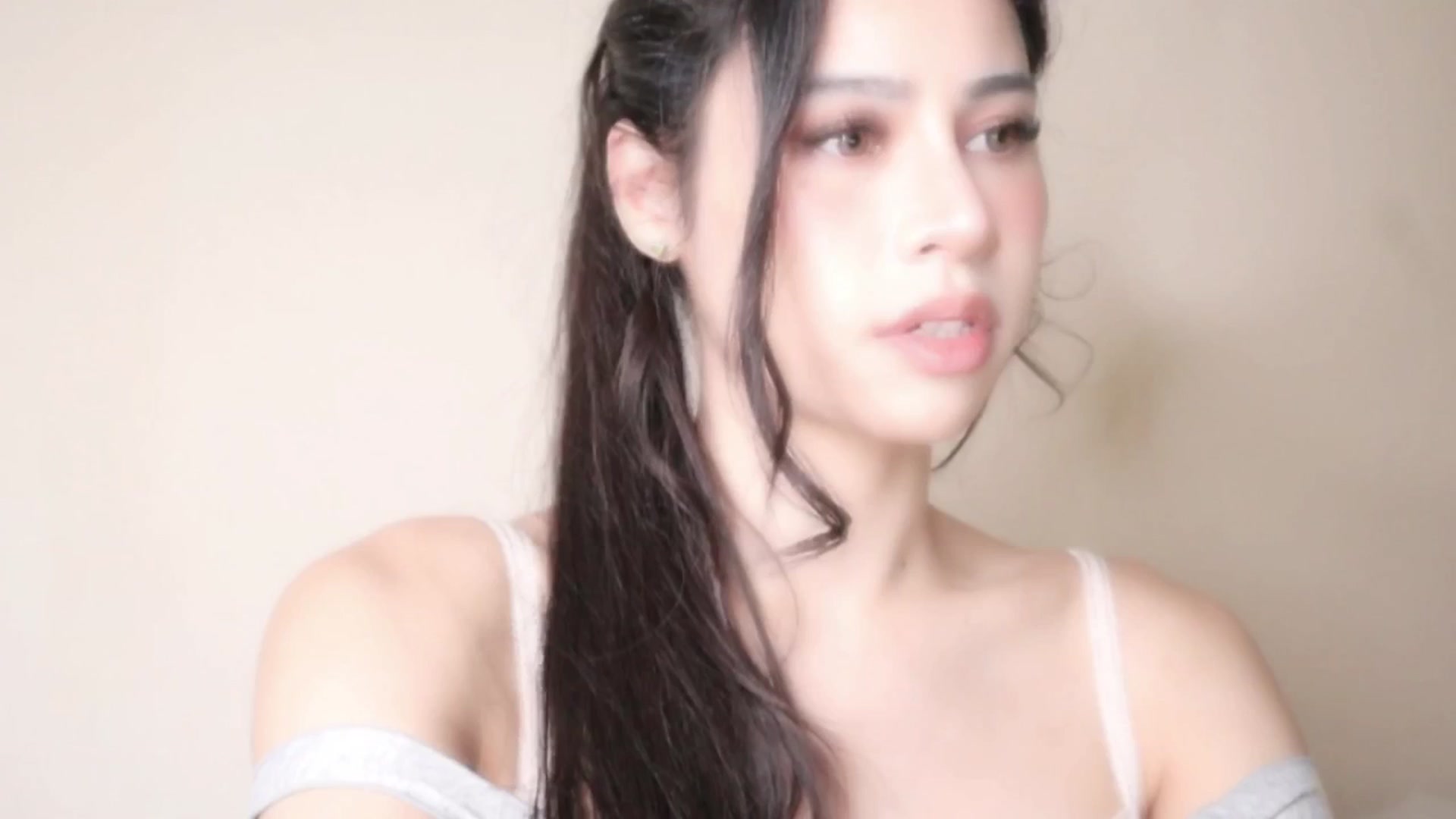 Gallery image thumbnail from Ms_GlitCh's myfreecams stream on, 04/12/2025, 07:28 image 19 of 20