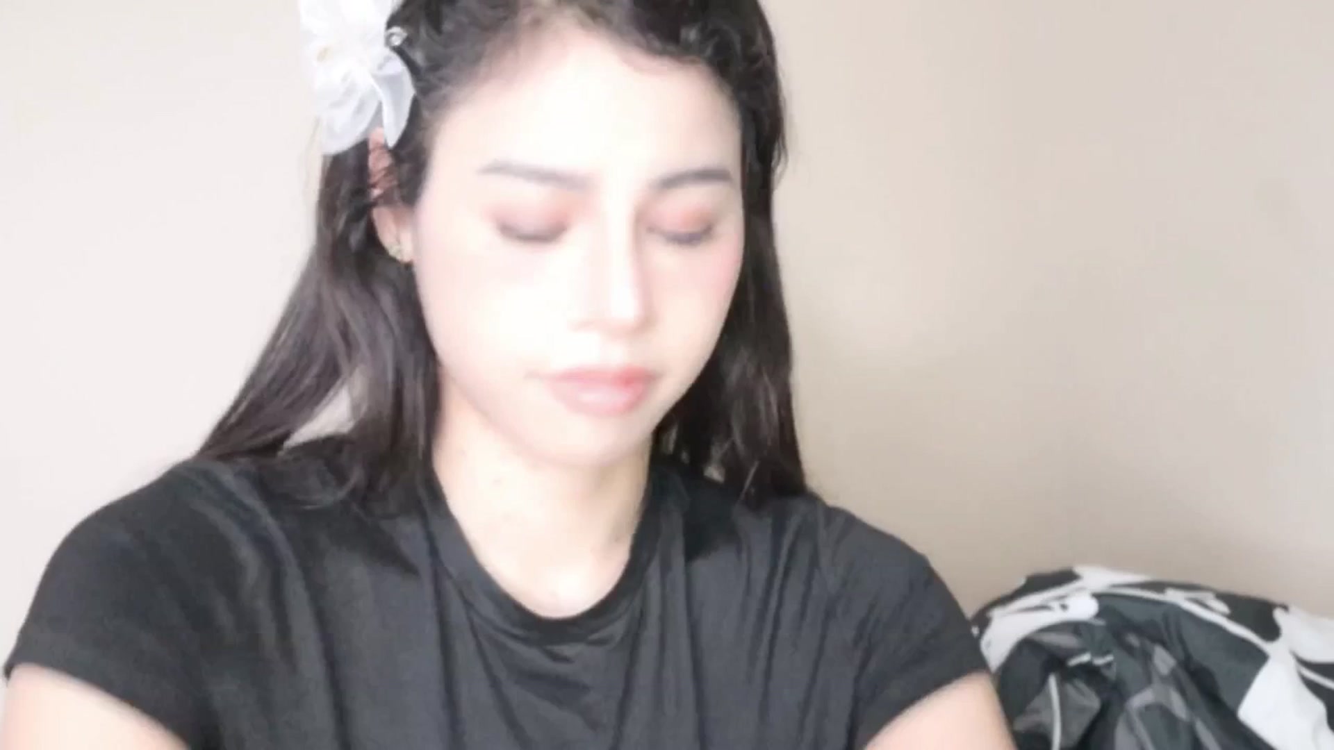 Gallery image thumbnail from Ms_GlitCh's myfreecams stream on, 04/18/2025, 08:14 image 6 of 20