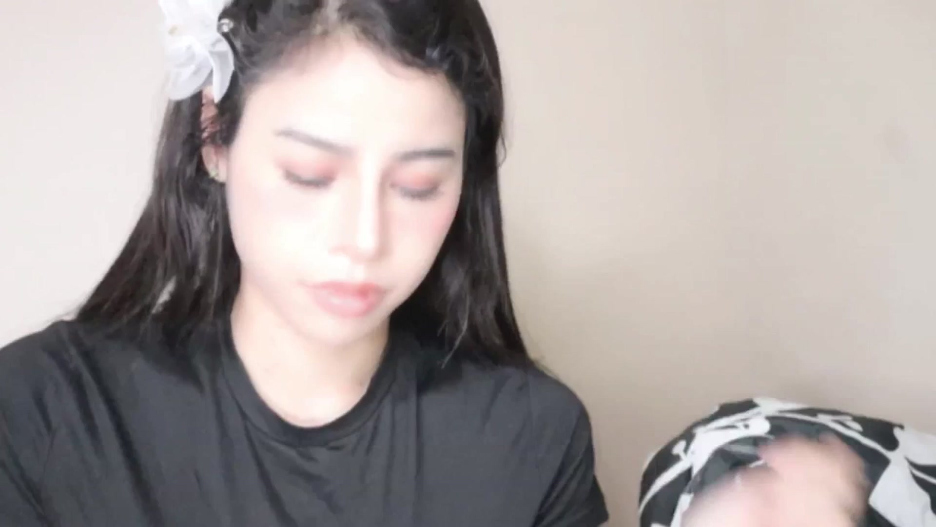 Gallery image thumbnail from Ms_GlitCh's myfreecams stream on, 04/18/2025, 08:14 image 9 of 20