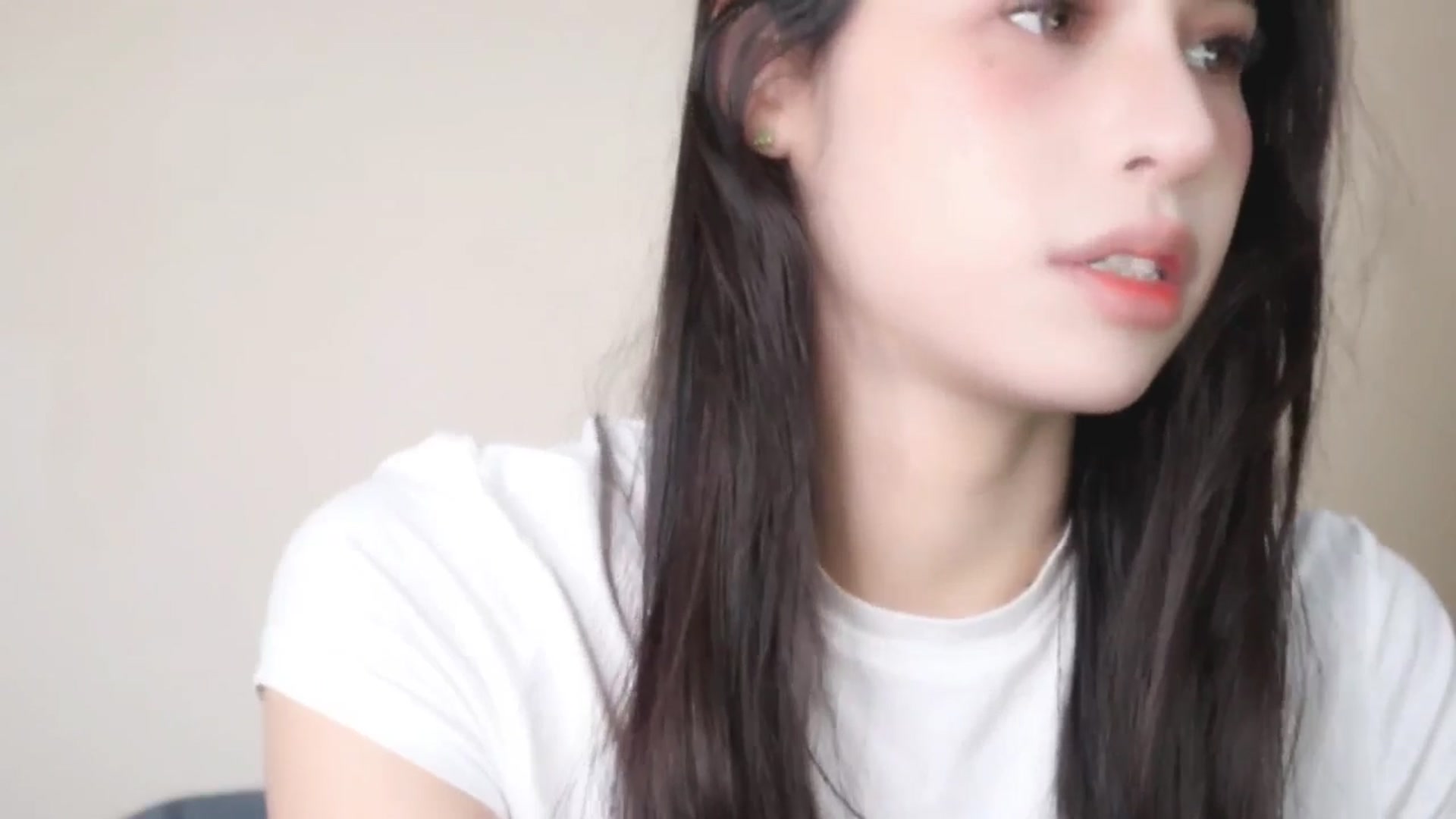 Gallery image thumbnail from Ms_GlitCh's myfreecams stream on, 05/08/2025, 17:32 image 14 of 20