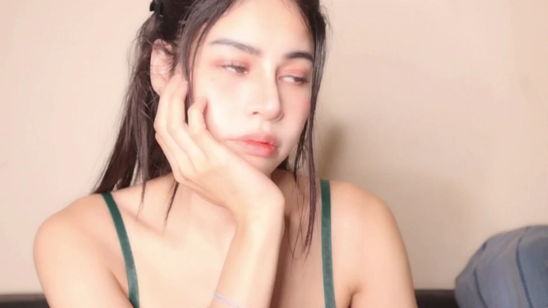 Gallery image thumbnail from Ms_GlitCh's myfreecams stream on, 07/01/2025, 08:54 image 6 of 20