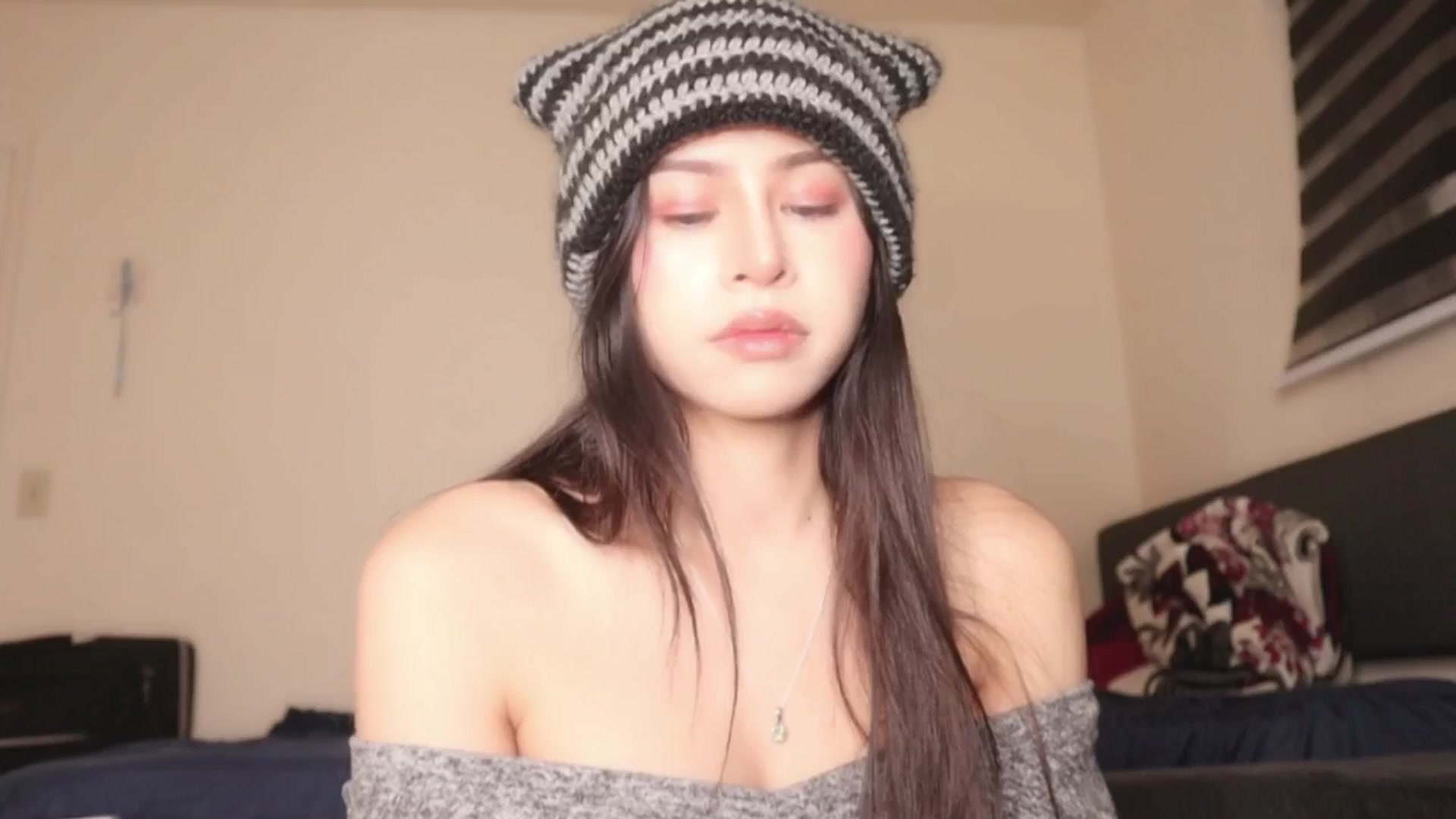 Gallery image thumbnail from Ms_GlitCh's myfreecams stream on, 01/25/2026, 08:40 image 6 of 20