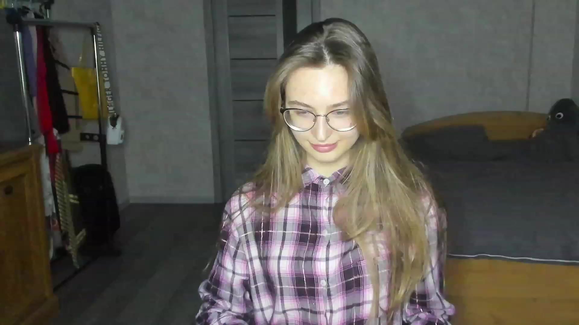 Gallery image thumbnail from Ms_Pineapple's myfreecams stream on, 04/21/2023, 17:38 image 12 of 20