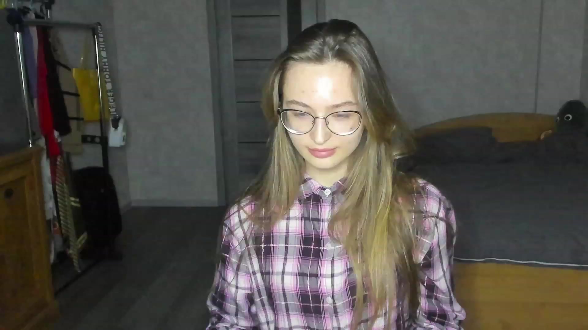 Gallery image thumbnail from Ms_Pineapple's myfreecams stream on, 04/21/2023, 17:38 image 16 of 20