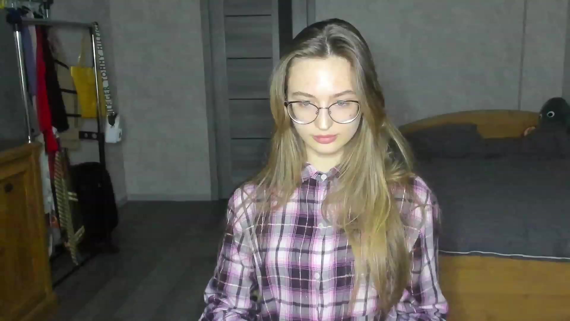 Gallery image thumbnail from Ms_Pineapple's myfreecams stream on, 04/21/2023, 17:38 image 19 of 20