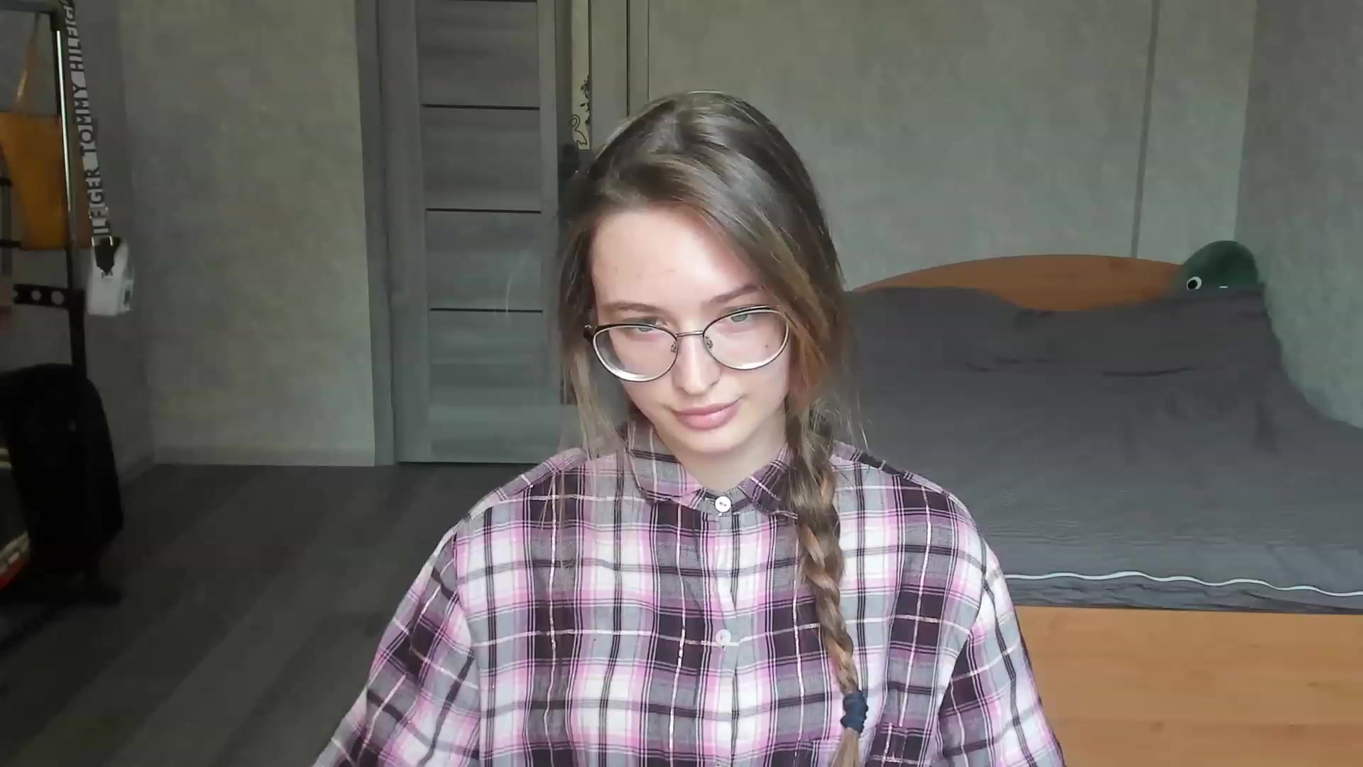 Gallery image thumbnail from Ms_Pineapple's myfreecams stream on, 04/22/2023, 09:15 image 18 of 20