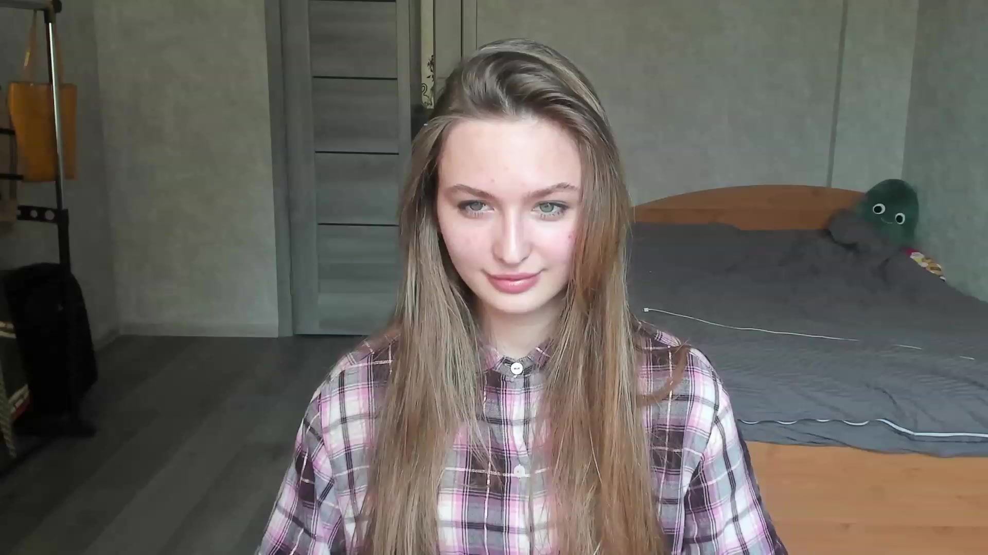 Gallery image thumbnail from Ms_Pineapple's myfreecams stream on, 04/23/2023, 11:06 image 10 of 20