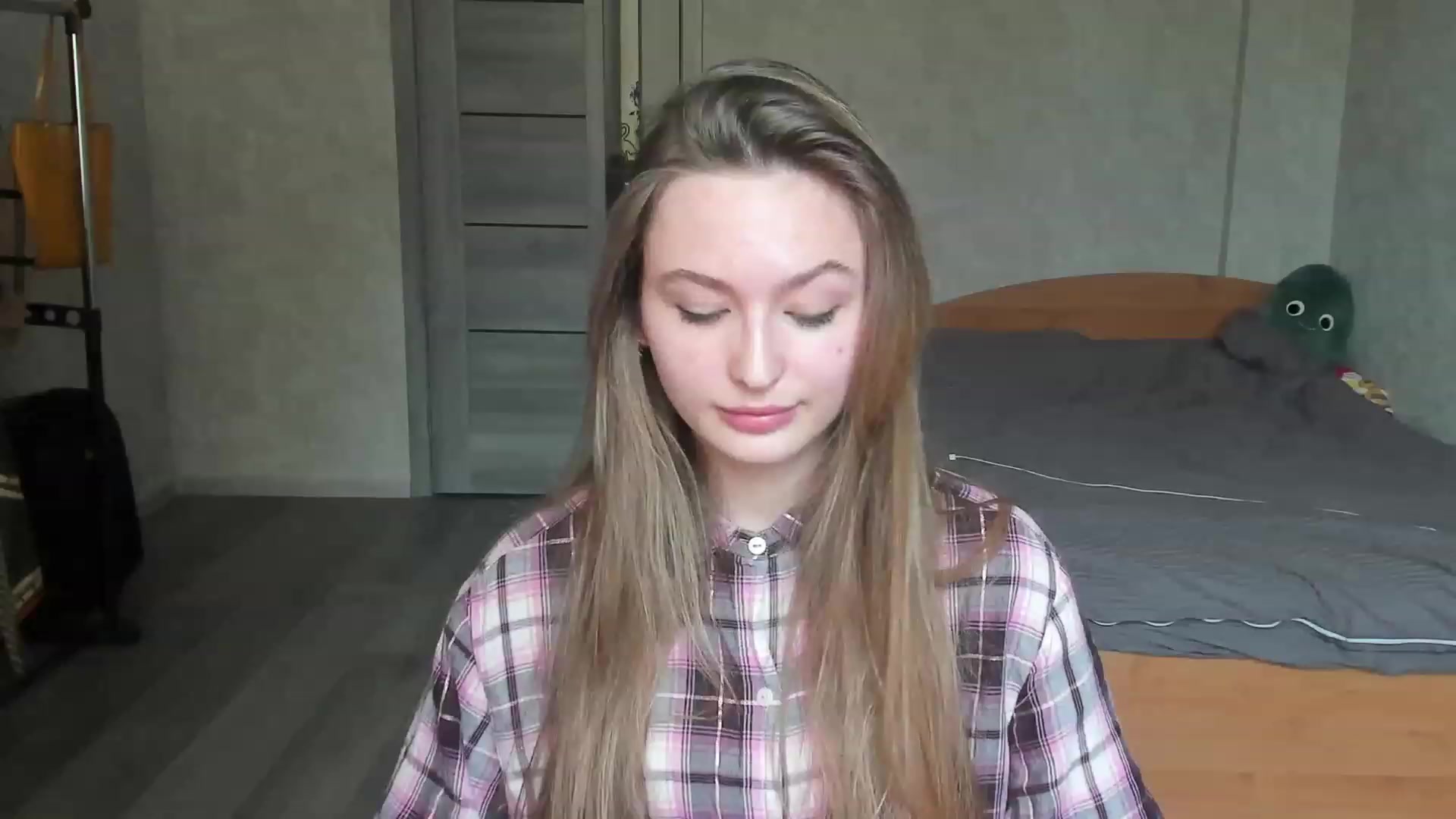 Gallery image thumbnail from Ms_Pineapple's myfreecams stream on, 04/23/2023, 11:06 image 9 of 20