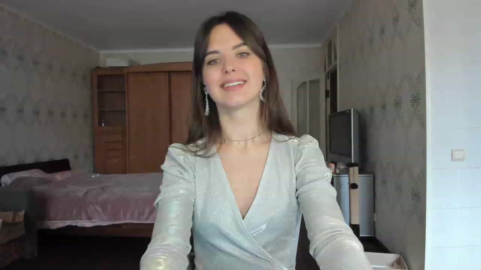 Gallery image thumbnail from Ms_Pizza's myfreecams stream on, 12/01/2022, 11:11 image 9 of 20