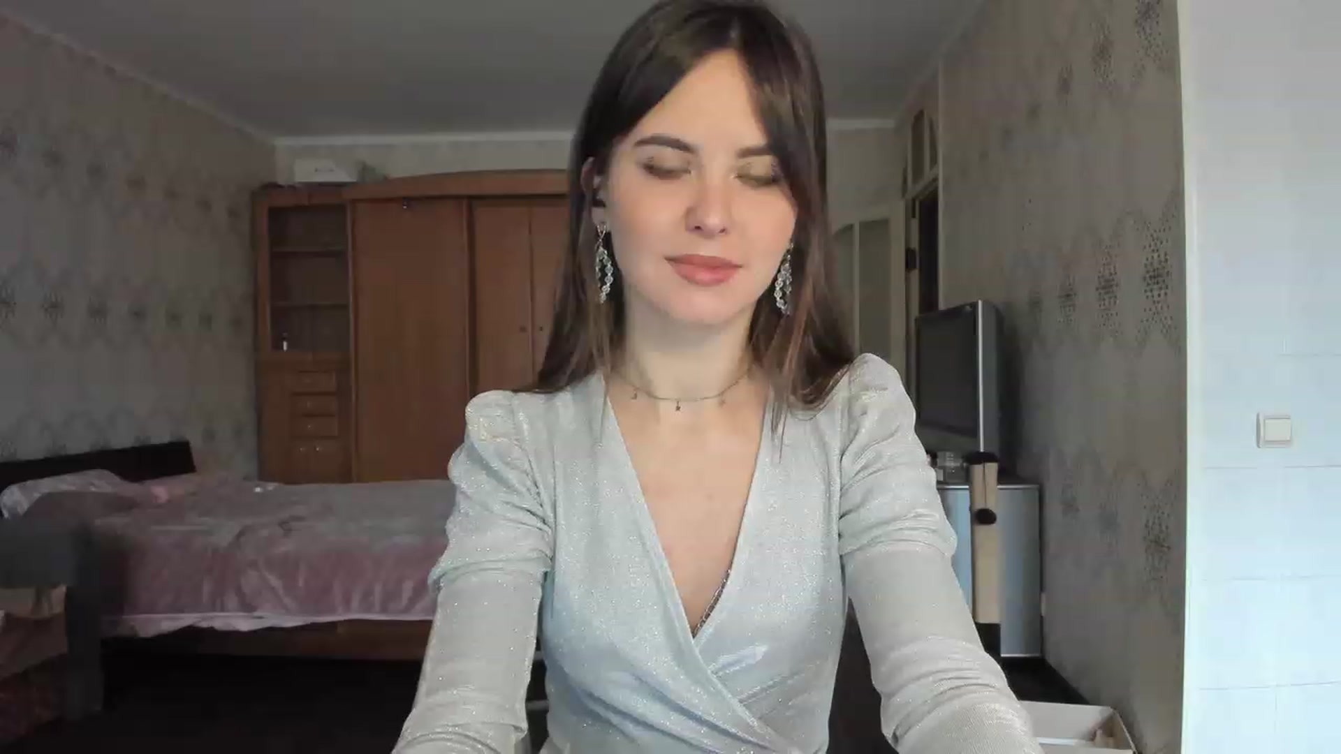 Gallery image thumbnail from Ms_Pizza's myfreecams stream on, 12/01/2022, 11:11 image 15 of 20