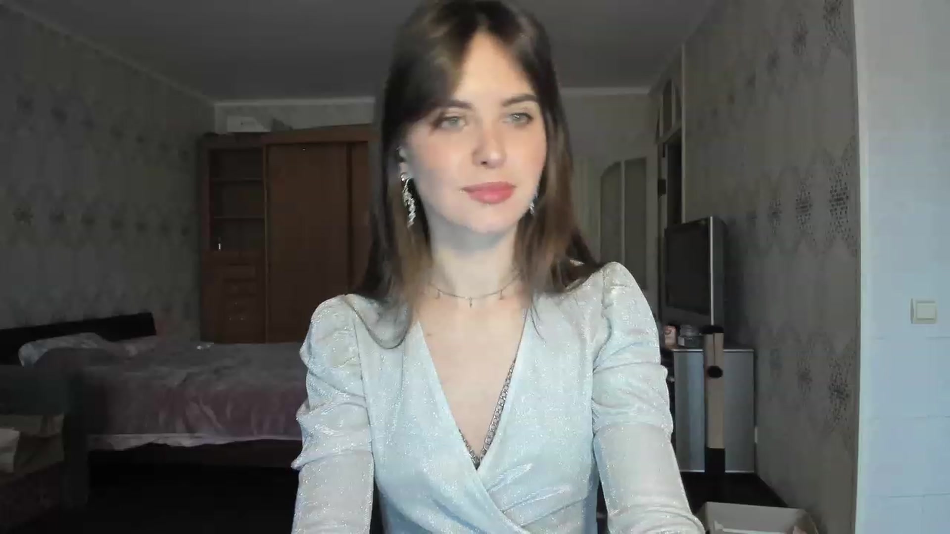 Gallery image thumbnail from Ms_Pizza's myfreecams stream on, 12/01/2022, 13:35 image 5 of 20