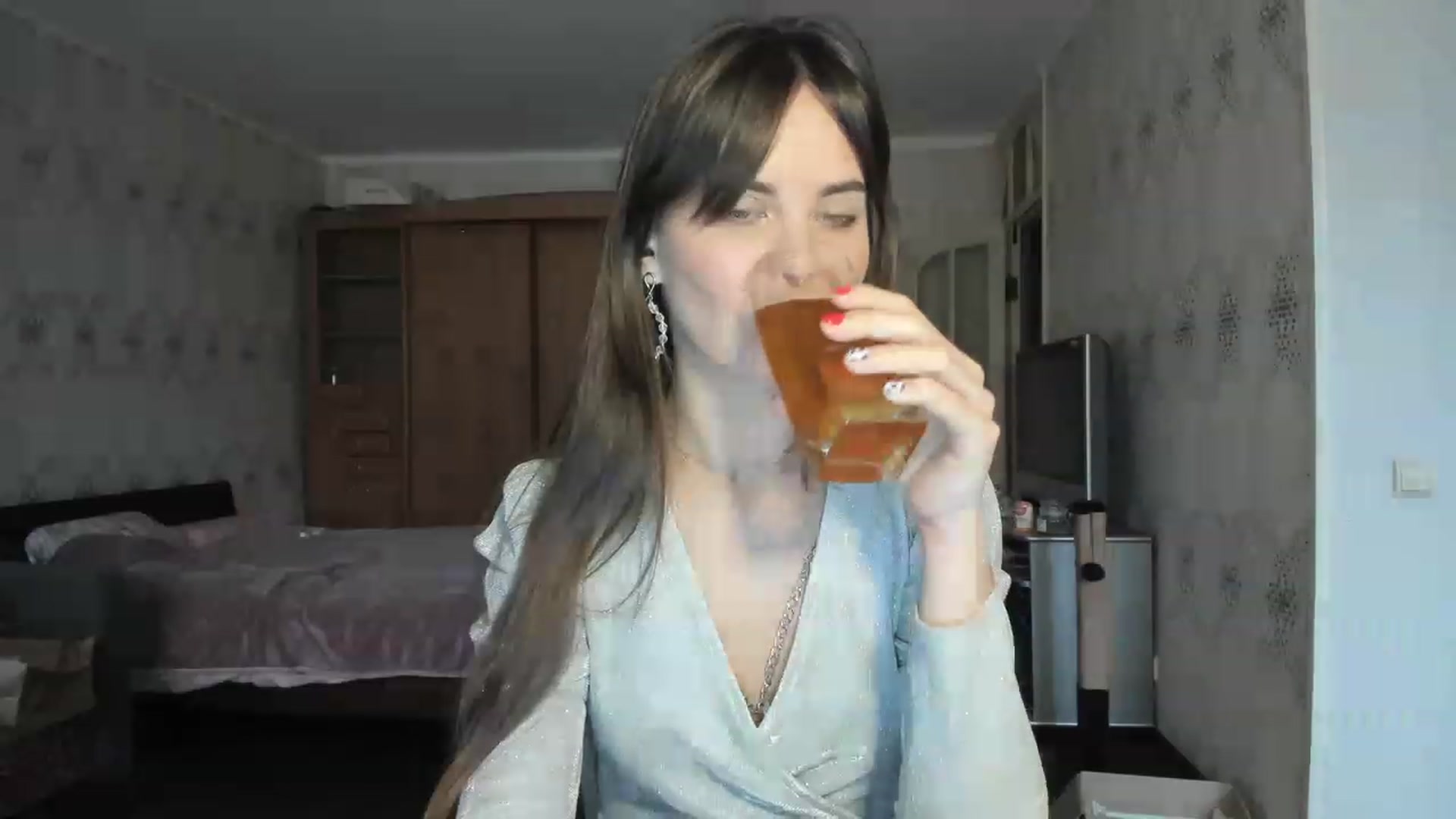 Gallery image thumbnail from Ms_Pizza's myfreecams stream on, 12/01/2022, 13:35 image 3 of 20