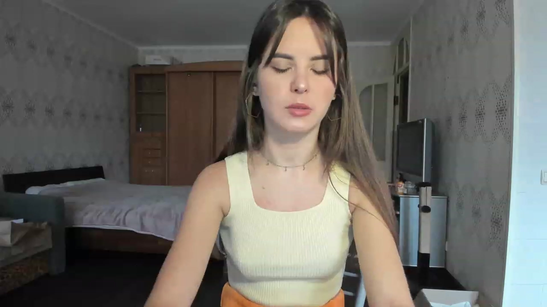 Gallery image thumbnail from Ms_Pizza's myfreecams stream on, 12/02/2022, 10:40 image 8 of 20