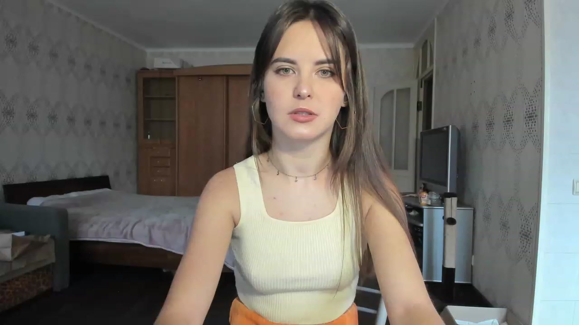 Gallery image thumbnail from Ms_Pizza's myfreecams stream on, 12/02/2022, 10:40 image 2 of 20