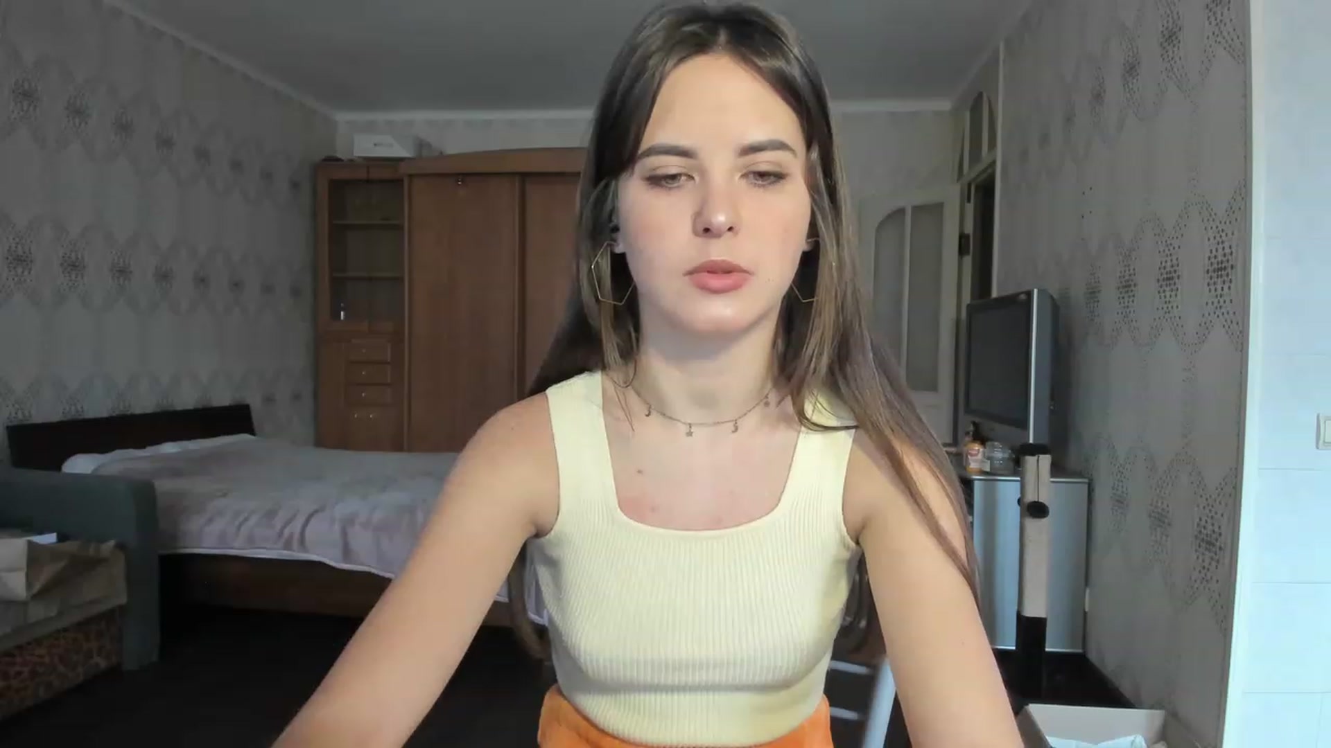 Gallery image thumbnail from Ms_Pizza's myfreecams stream on, 12/02/2022, 10:40 image 10 of 20