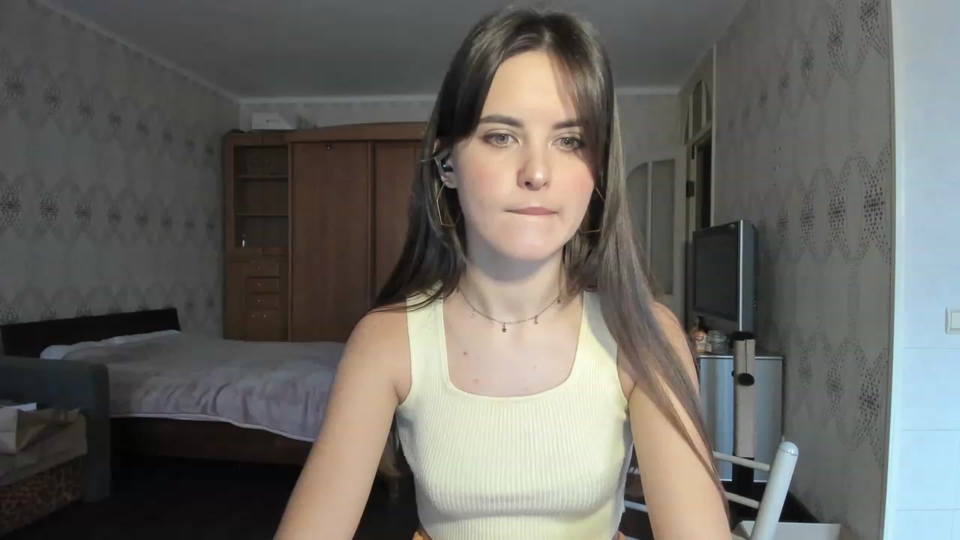 Gallery image thumbnail from Ms_Pizza's myfreecams stream on, 12/02/2022, 12:05 image 11 of 20