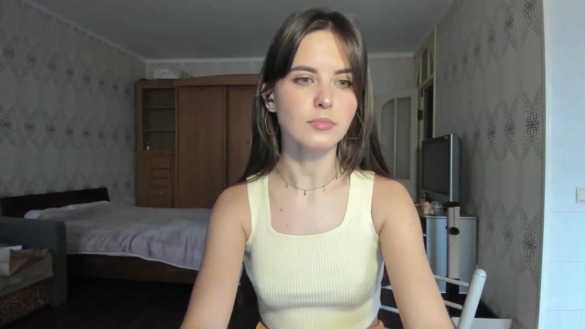 Gallery image thumbnail from Ms_Pizza's myfreecams stream on, 12/02/2022, 12:05 image 5 of 20