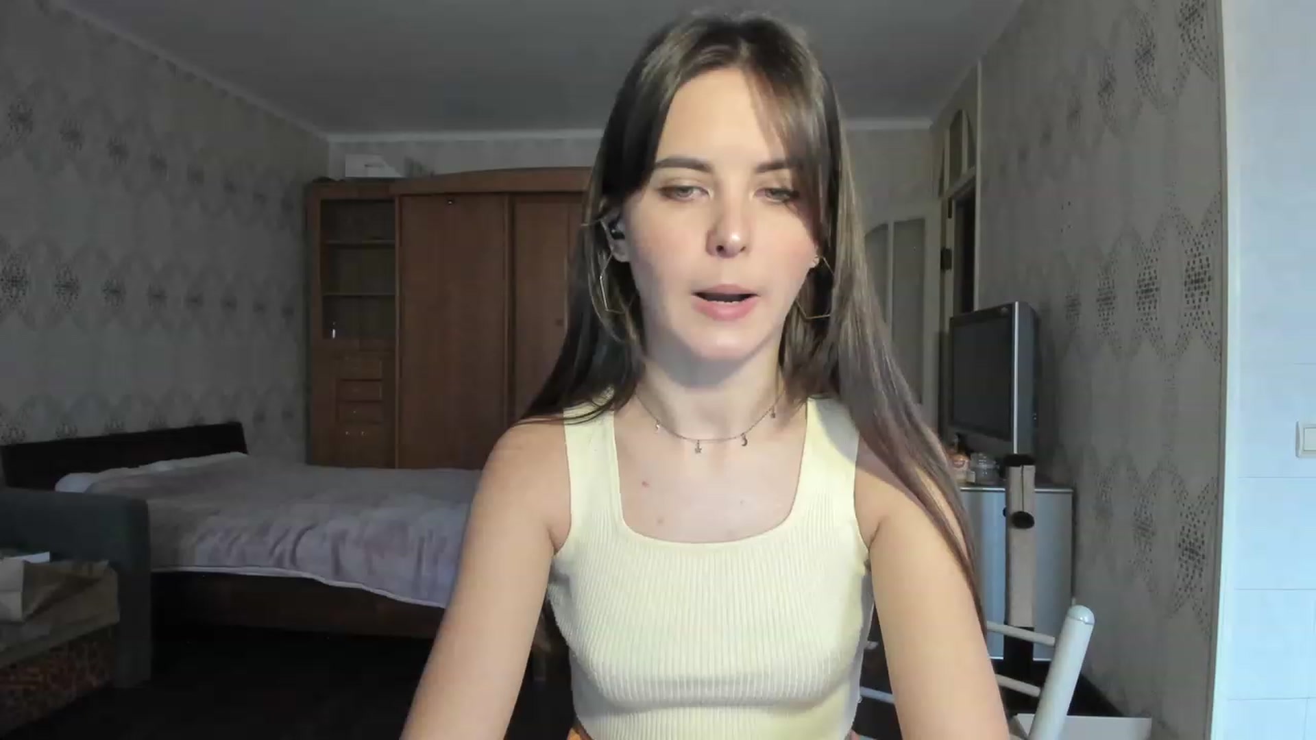 Gallery image thumbnail from Ms_Pizza's myfreecams stream on, 12/02/2022, 12:05 image 10 of 20