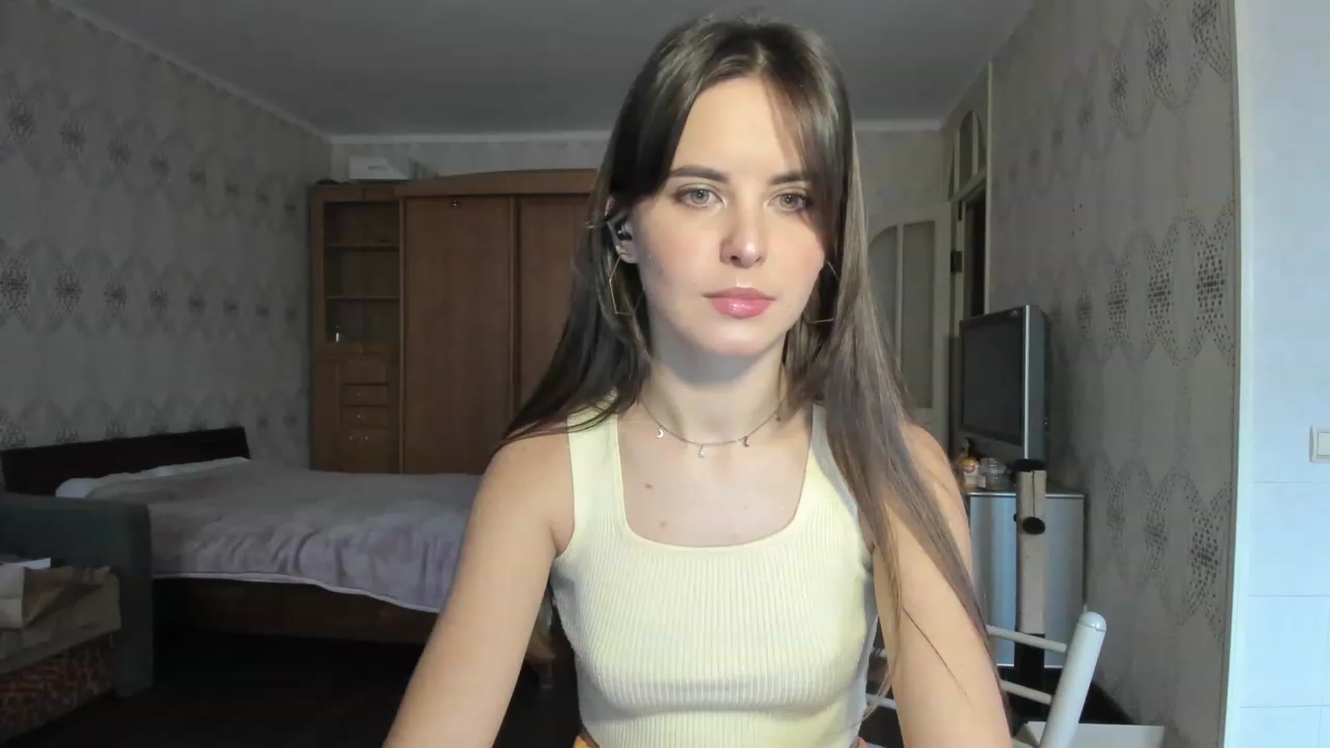 Gallery image thumbnail from Ms_Pizza's myfreecams stream on, 12/02/2022, 12:05 image 12 of 20